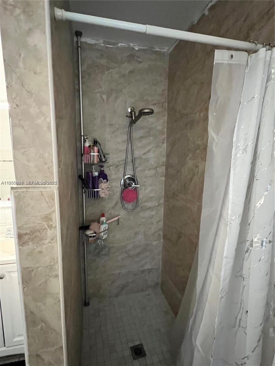   /  2590 кв.футов $ 2025-12-28 0 Фото