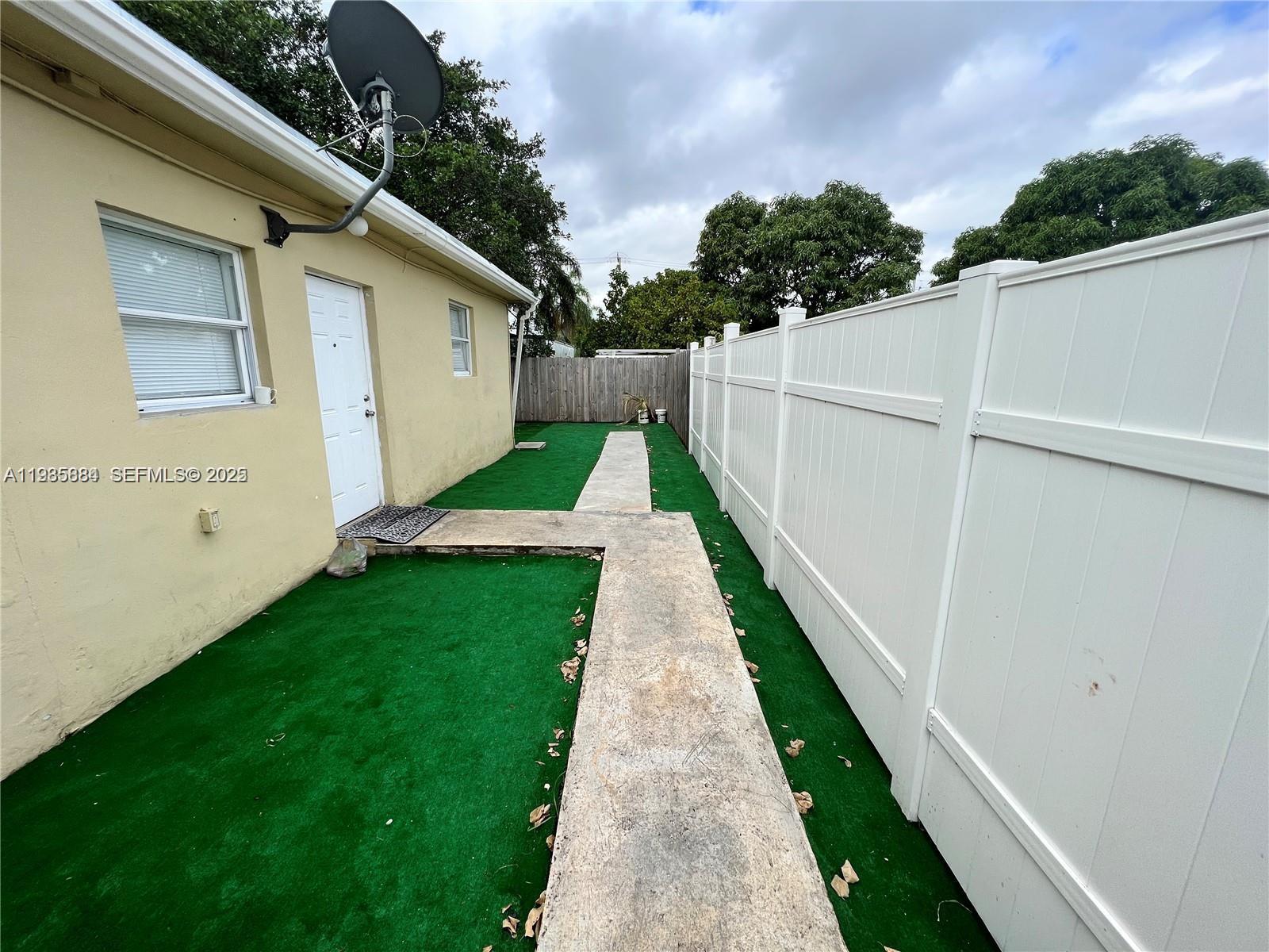   /  2590 кв.футов $ 2025-12-28 0 Фото