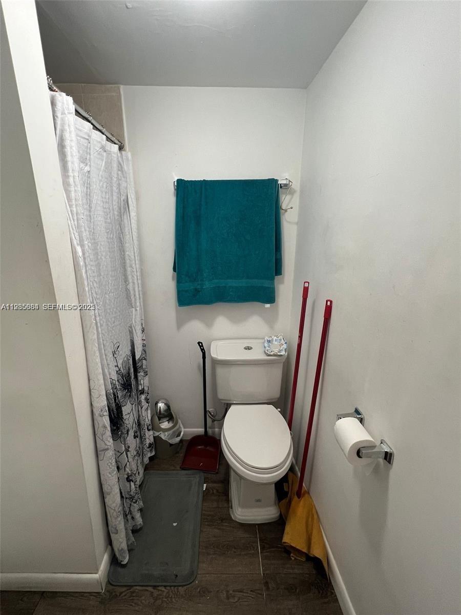   /  2590 кв.футов $ 2025-12-28 0 Фото