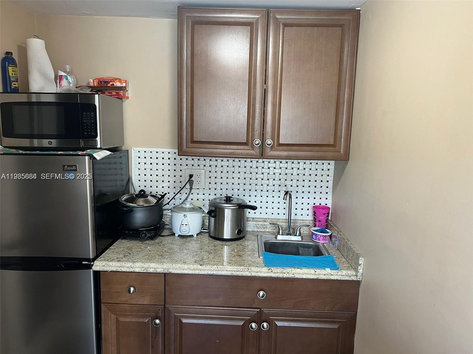   /  2590 кв.футов $ 2025-12-28 0 Фото