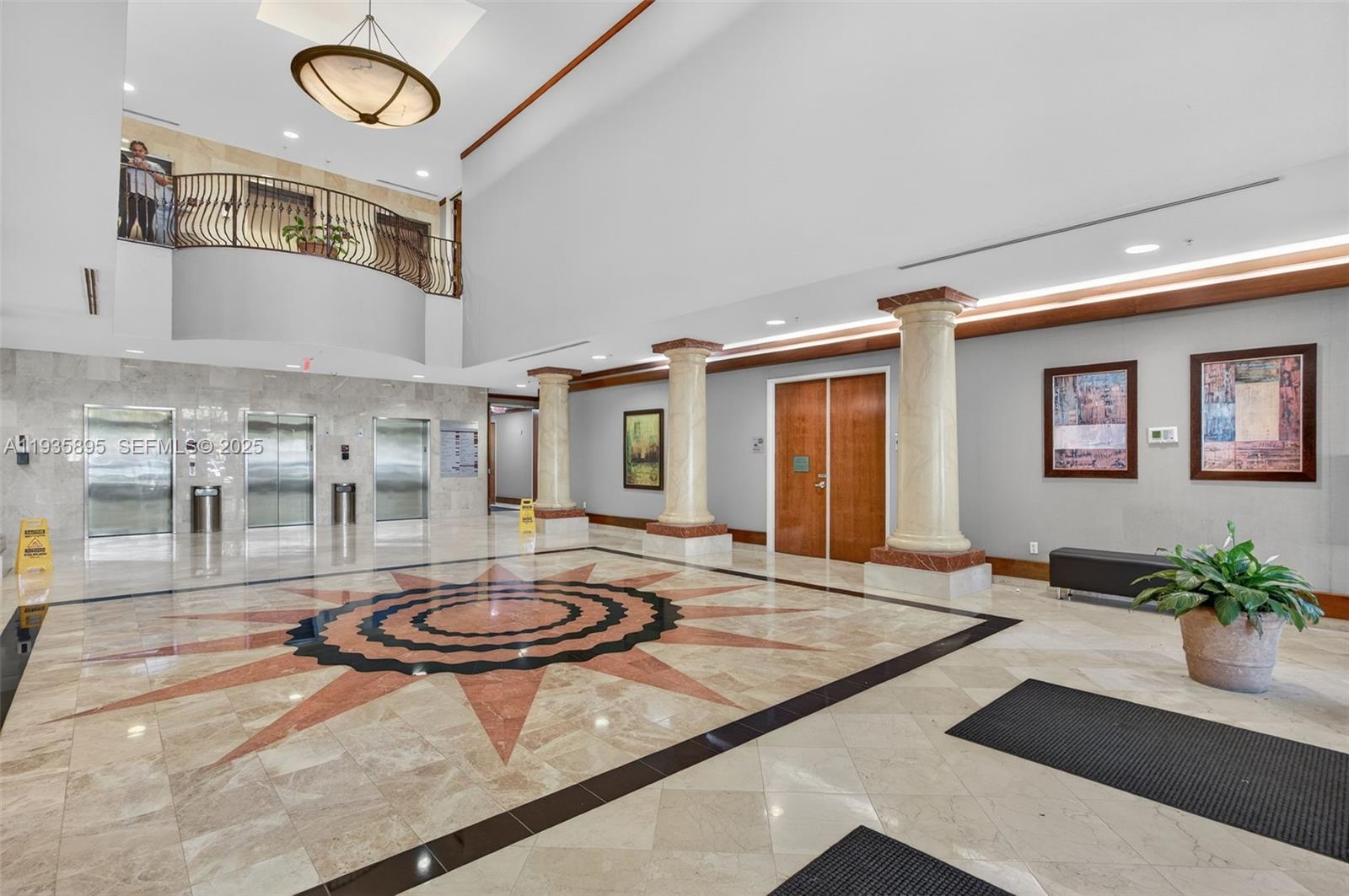 201  /   sq. ft. $ 2025-12-28 0 foto