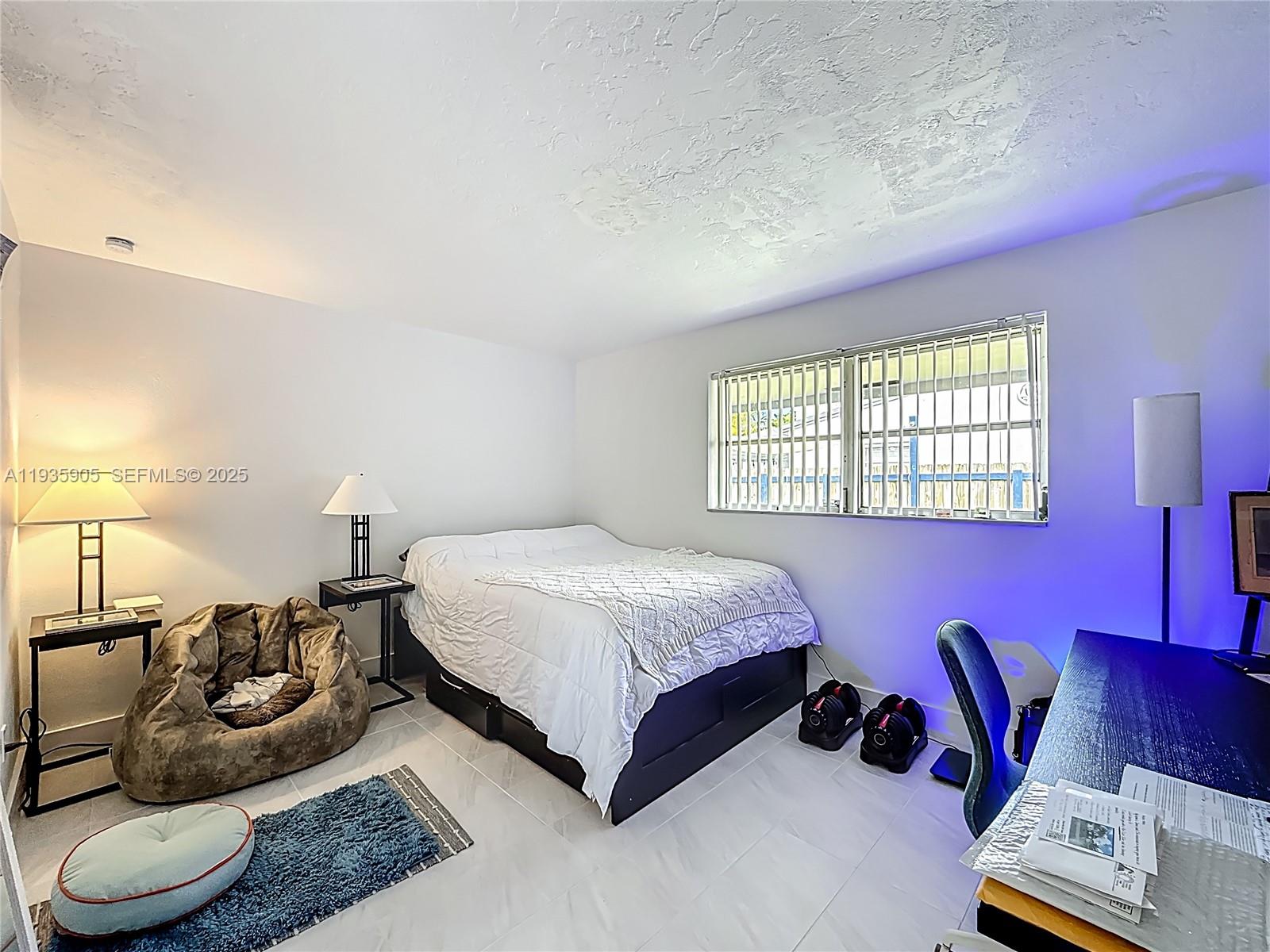 See details / 2135 sq. ft. $ 2025-12-28 0 Photo