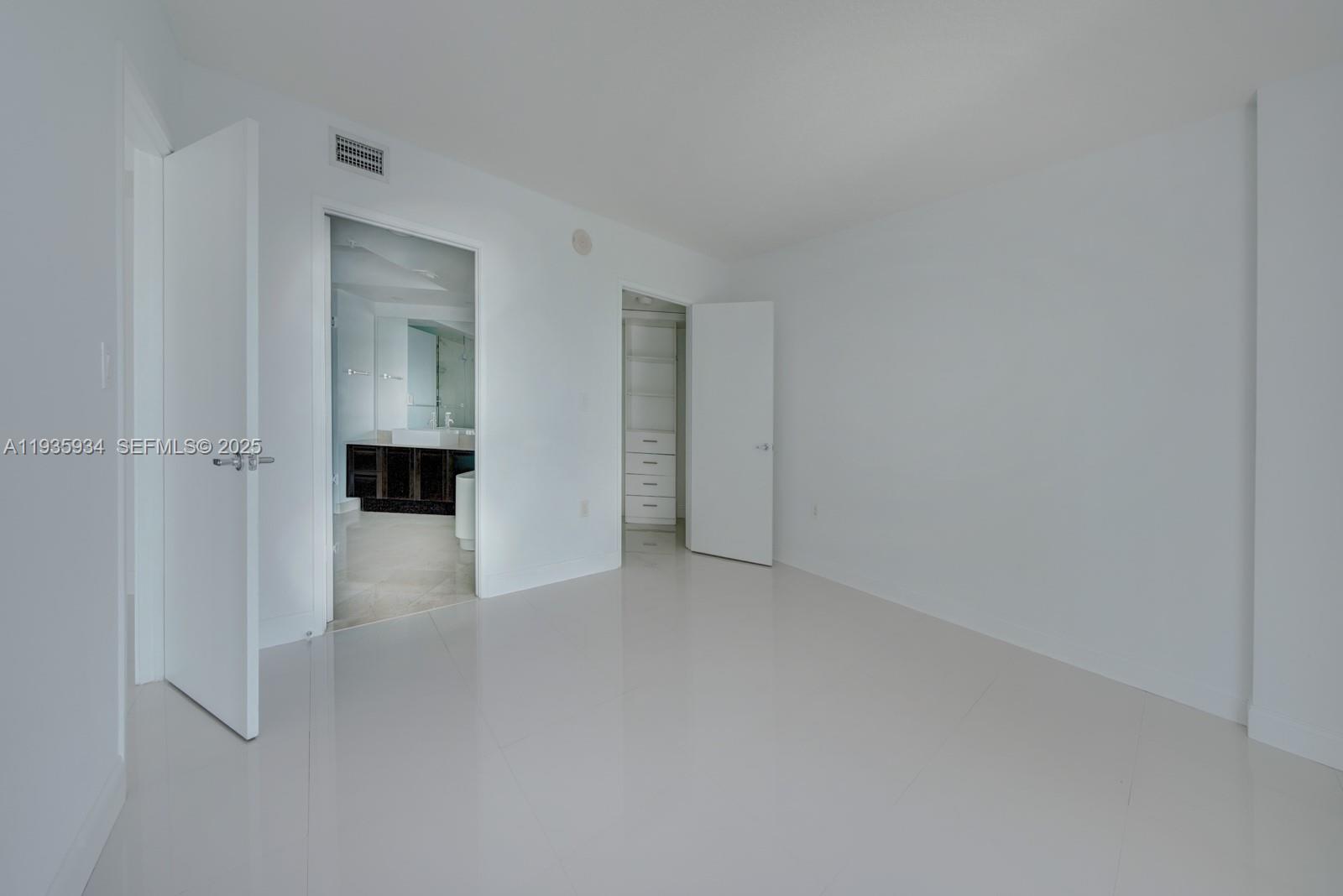 Photo of 250 Sunny Isles Blvd  #3-1404, Sunny Isles Beach, Florida, 33160 - 