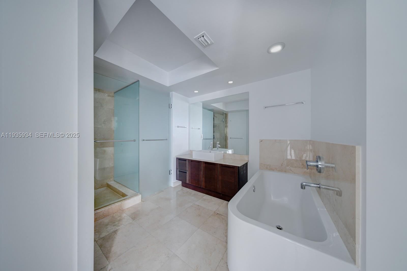 Photo of 250 Sunny Isles Blvd  #3-1404, Sunny Isles Beach, Florida, 33160 - 