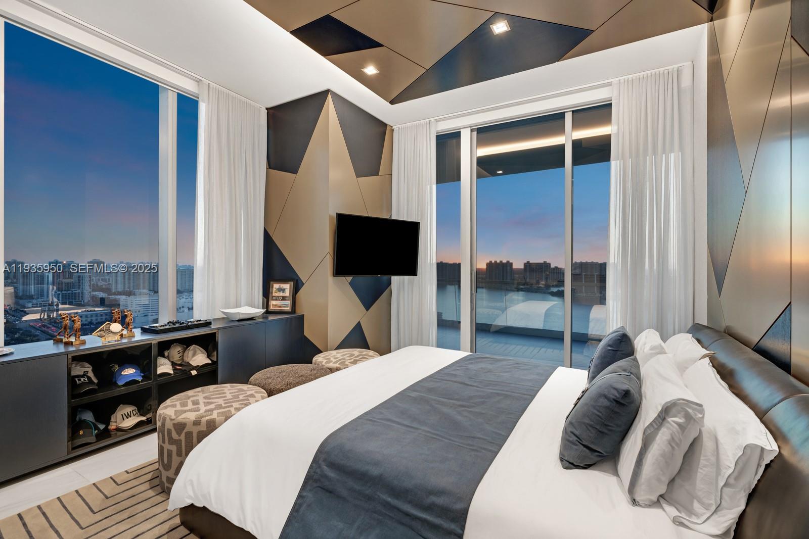 2304 5 / 7 6740 sq. ft. $ 2025-12-29 0 Photo