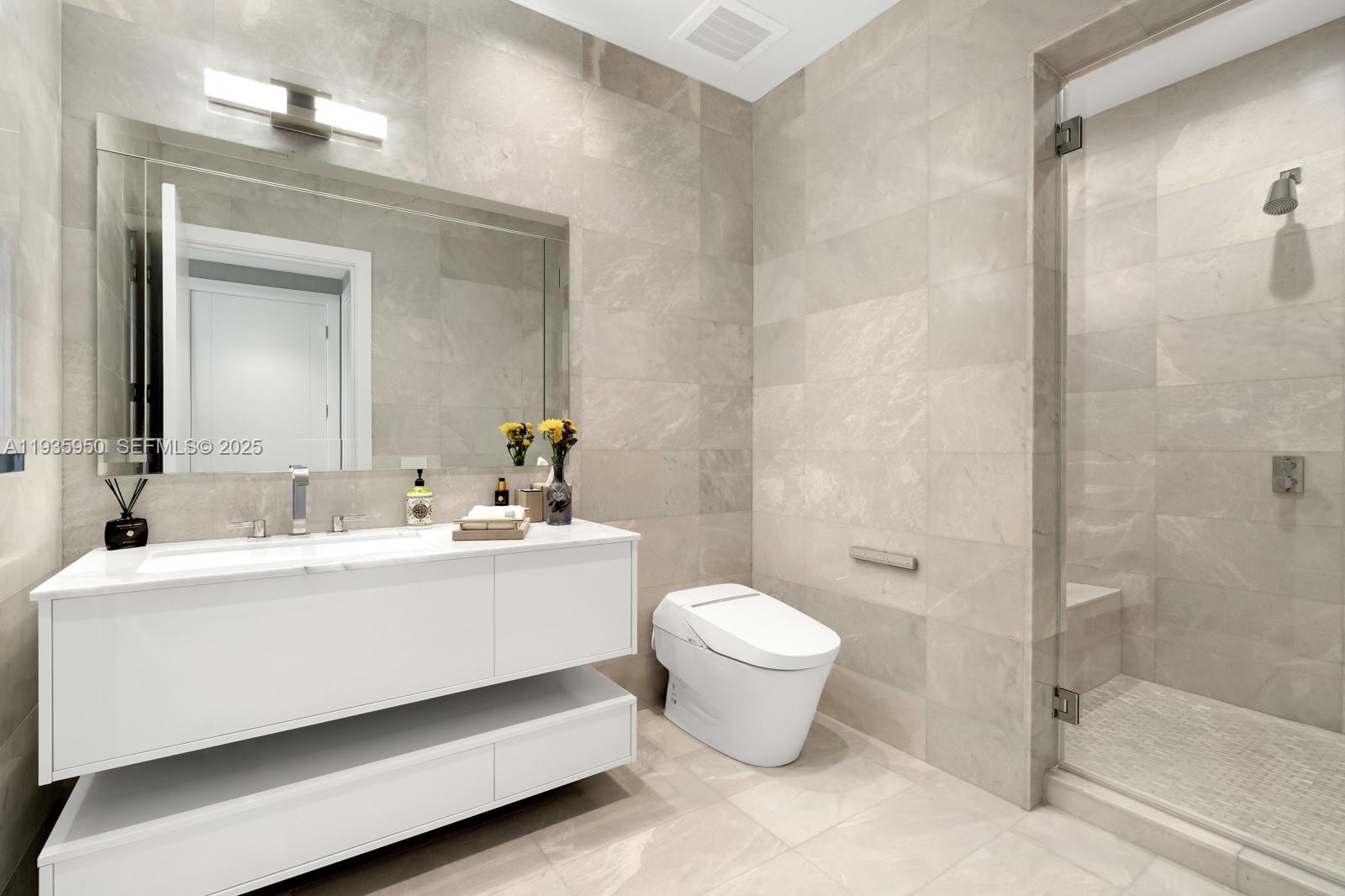 2304 5 / 7 6740 sq. ft. $ 2025-12-29 0 Photo