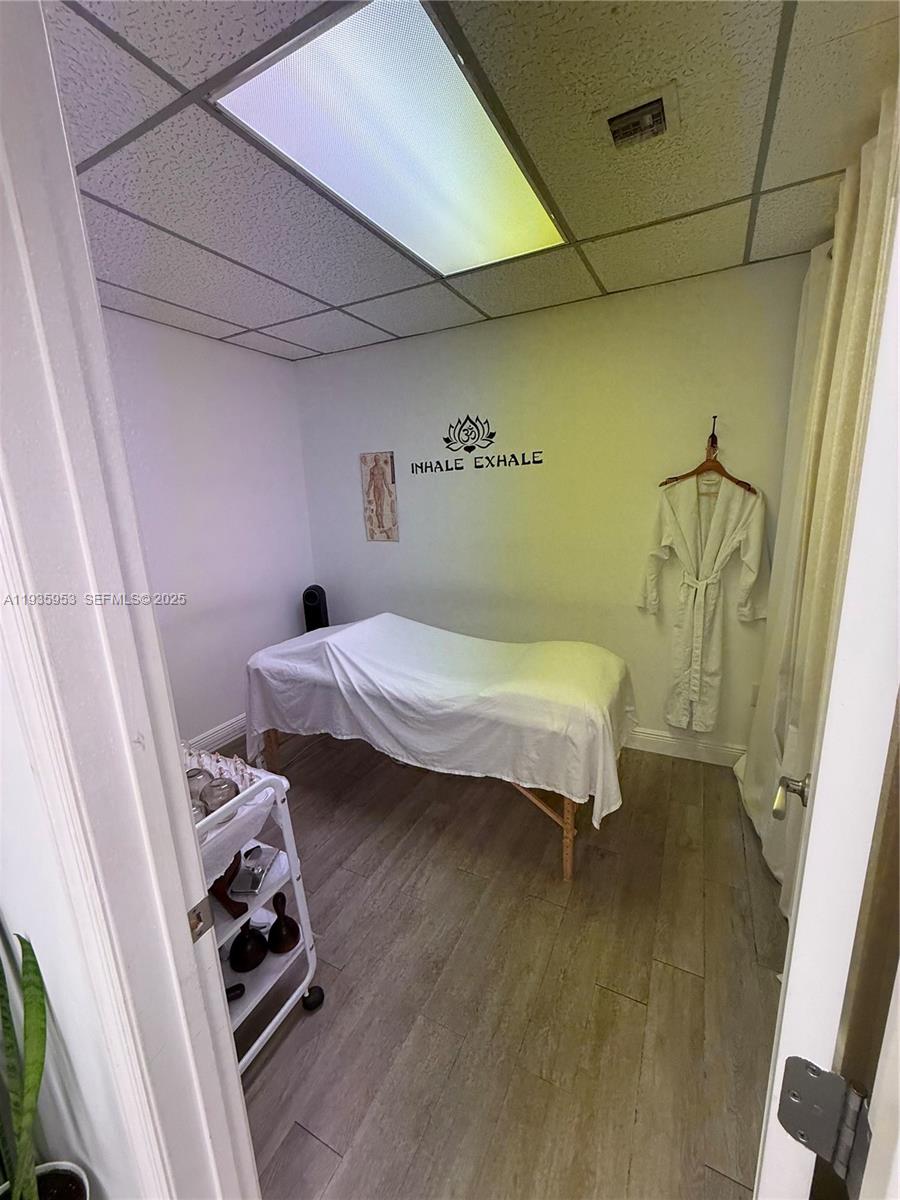 206  /   кв.футов $ 2025-12-29 0 Фото