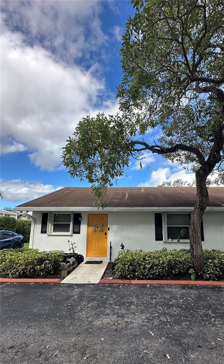   /  3998 sq. ft. $ 2025-12-29 0 Photo