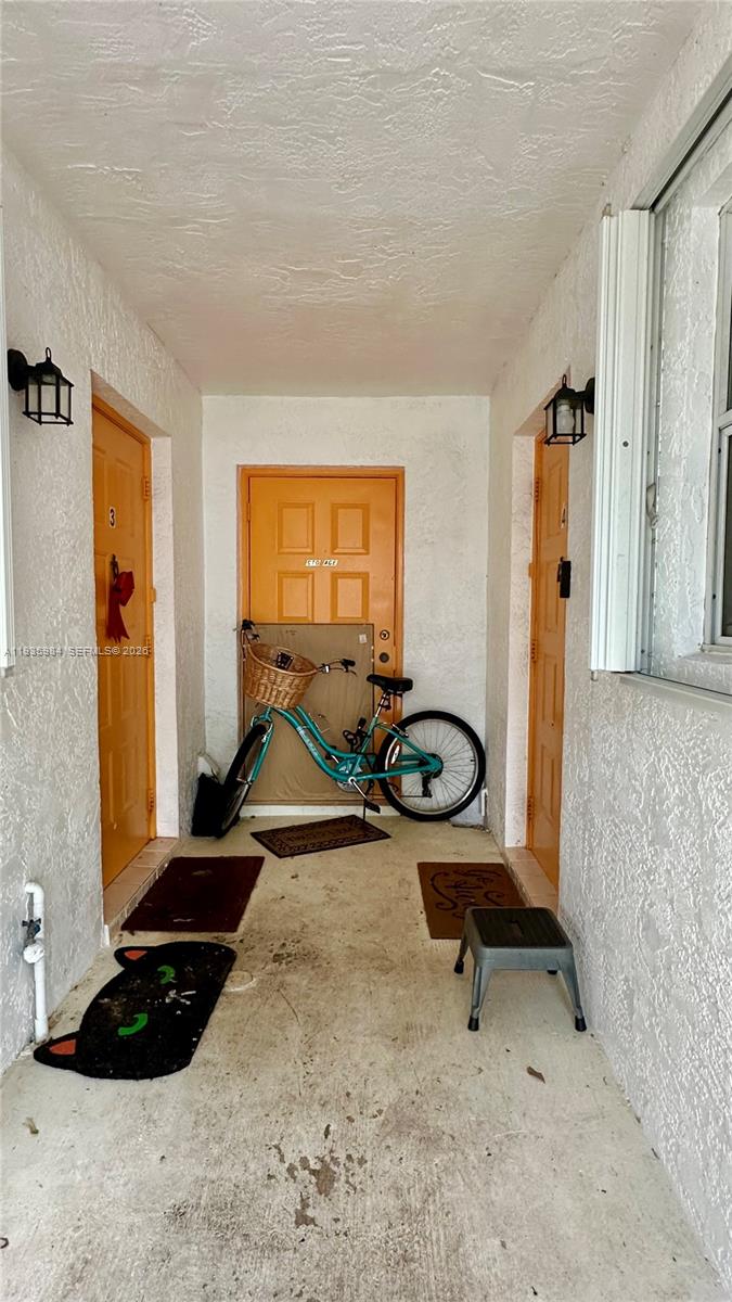   /  3998 sq. ft. $ 2025-12-29 0 Photo