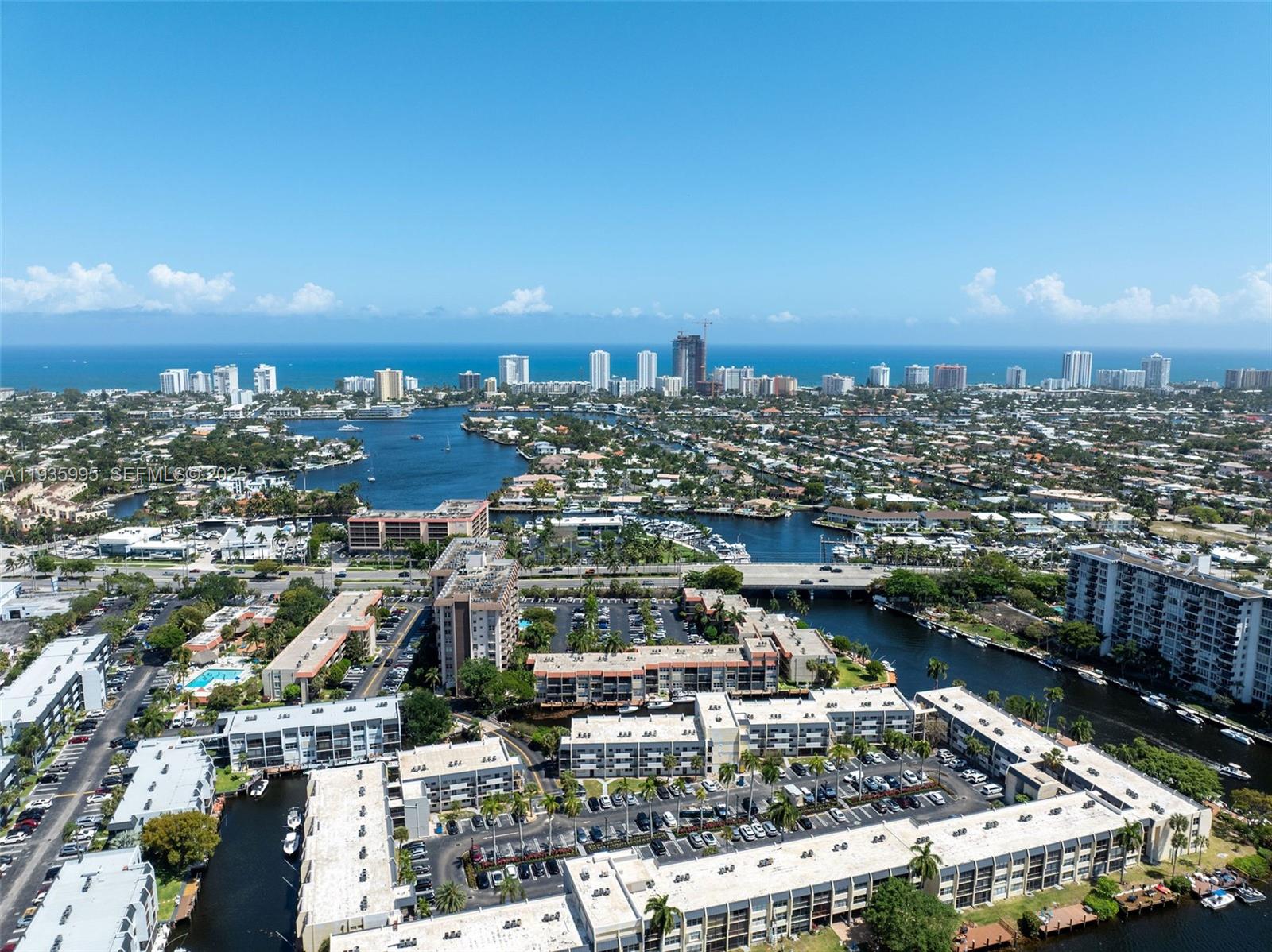   /   sq. ft. $ 2025-12-29 0 foto