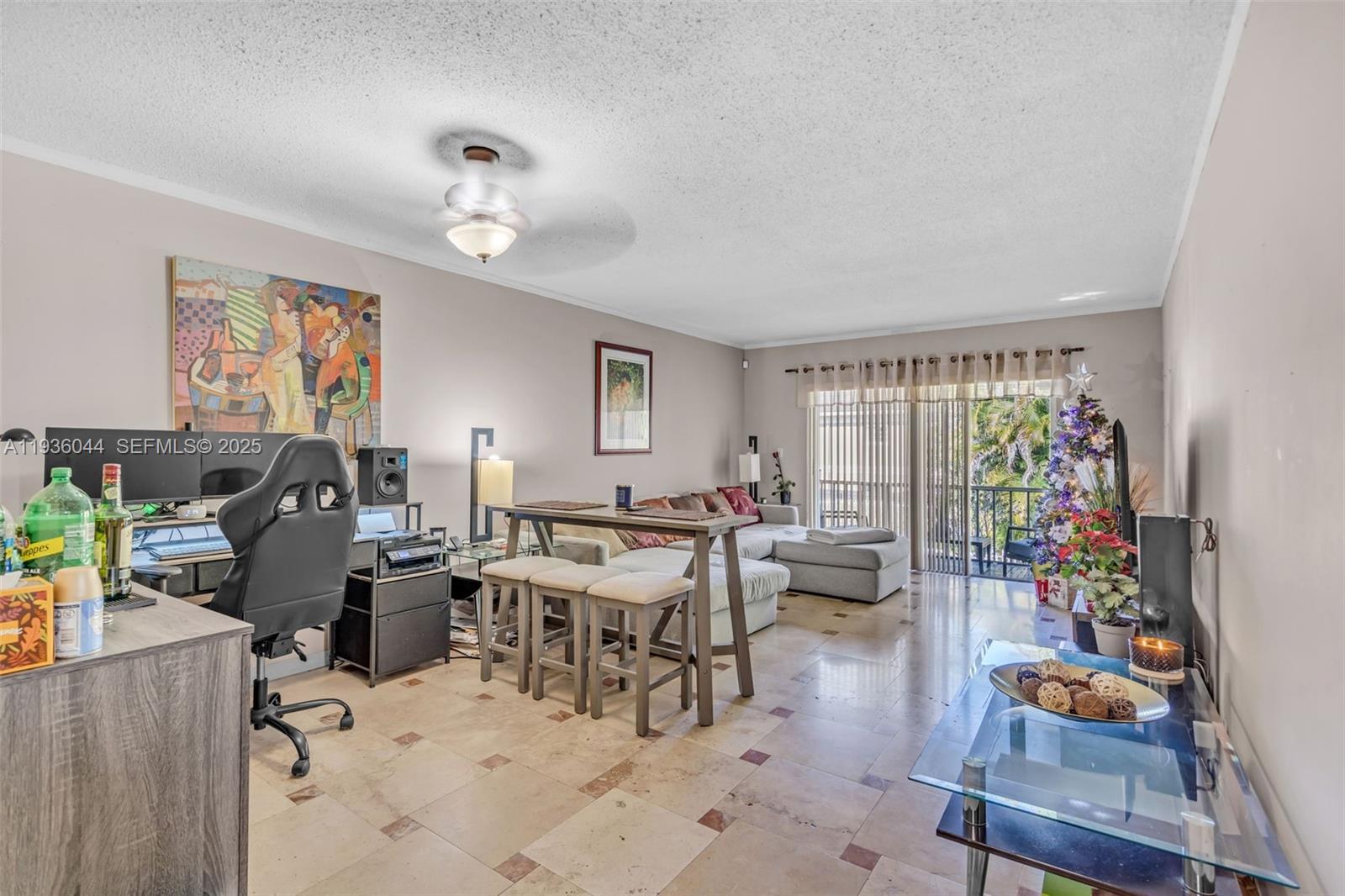 202 2 / 2 961 кв.футов $ 2025-12-29 0 Фото