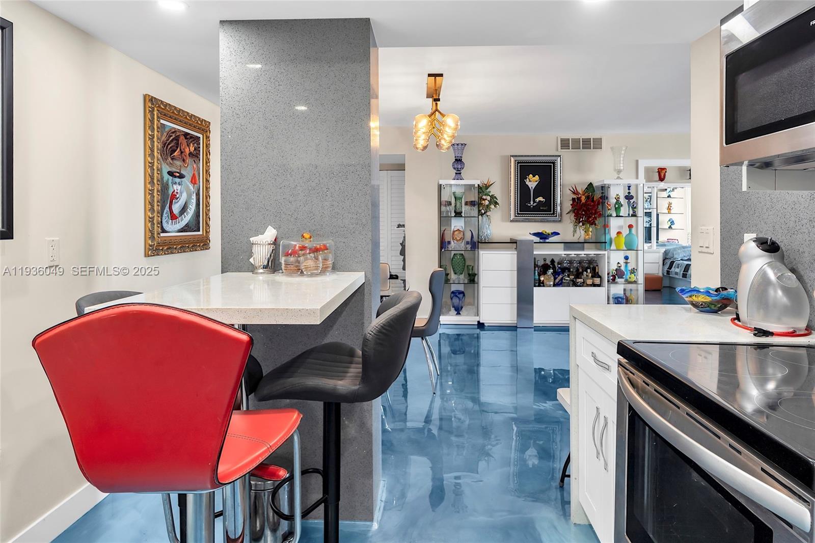 Photo of 1833 Ocean Dr  #1709, Hallandale Beach, Florida, 33009 - 