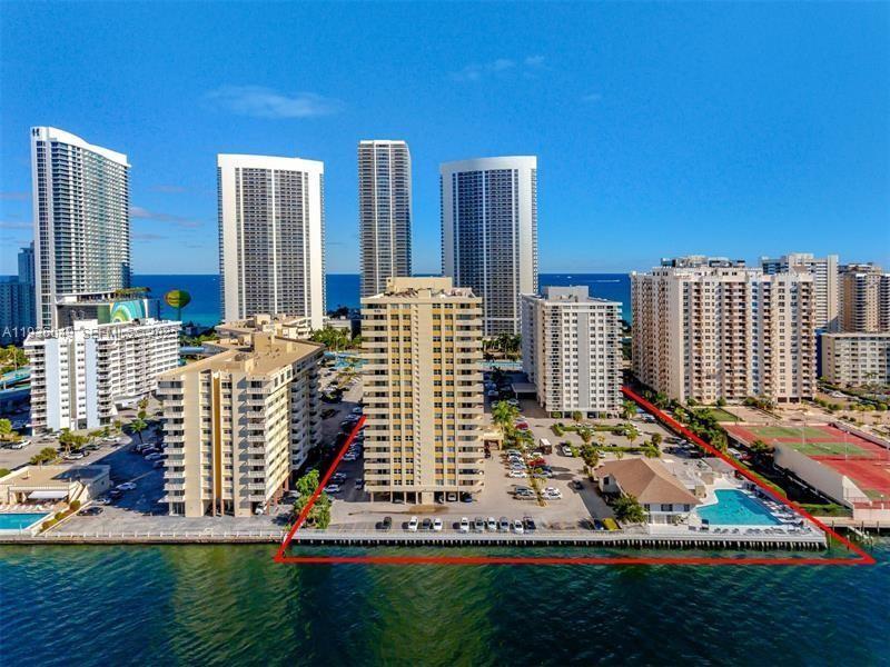Photo of 1833 Ocean Dr  #1709, Hallandale Beach, Florida, 33009 - 
