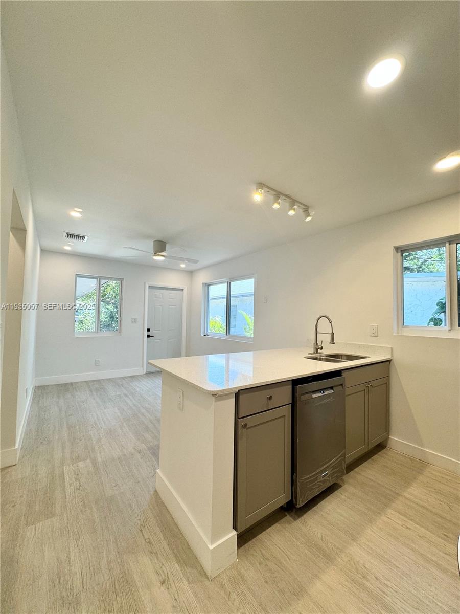   /  2128 sq. ft. $ 2025-12-29 0 Photo