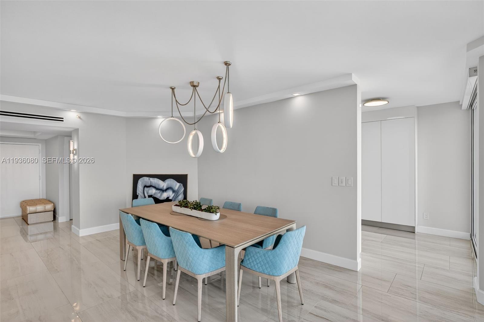 2306 3 / 4 2390 sq. ft. $ 2025-12-29 0 Photo