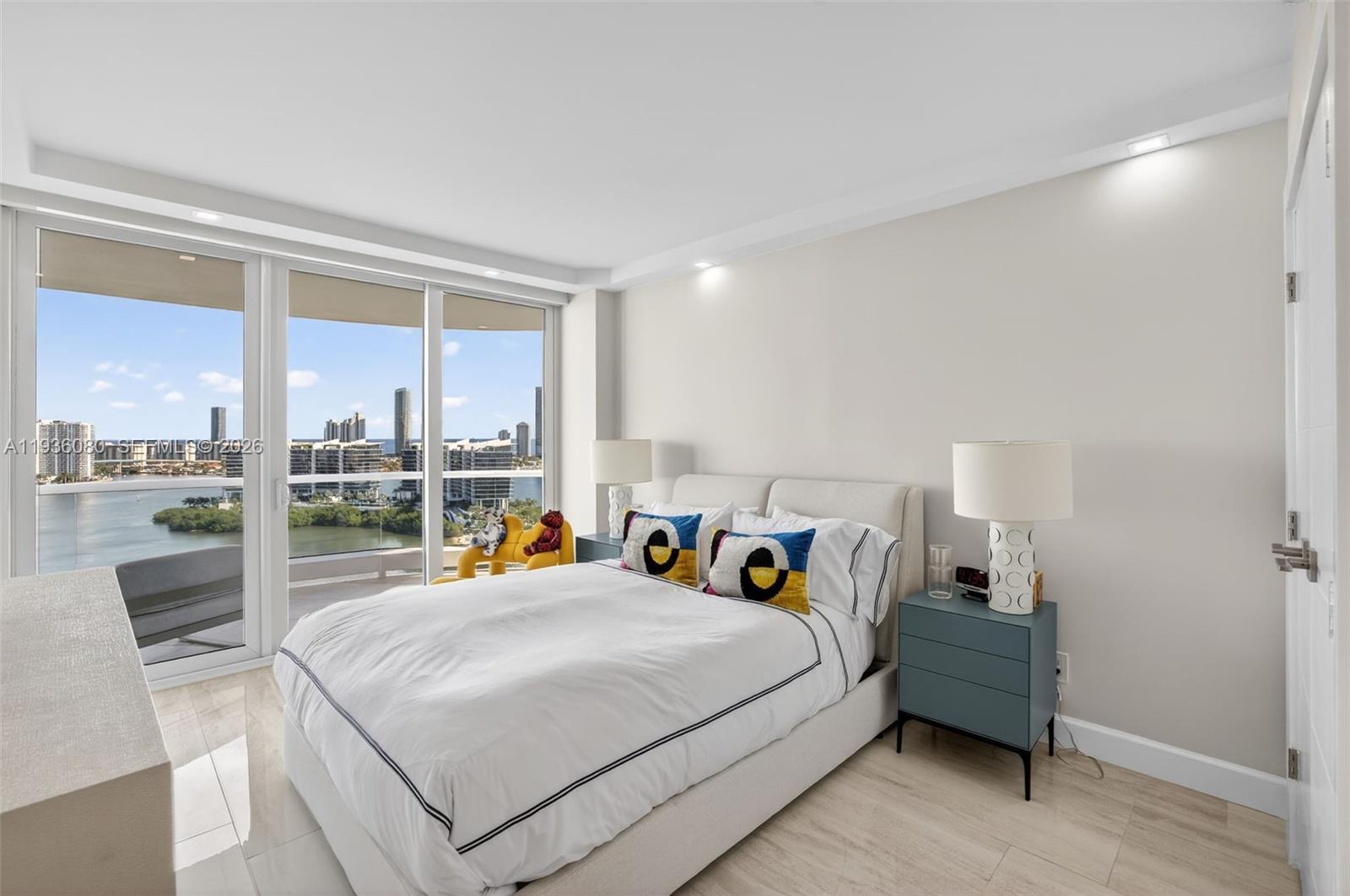 2306 3 / 4 2390 sq. ft. $ 2025-12-29 0 Photo