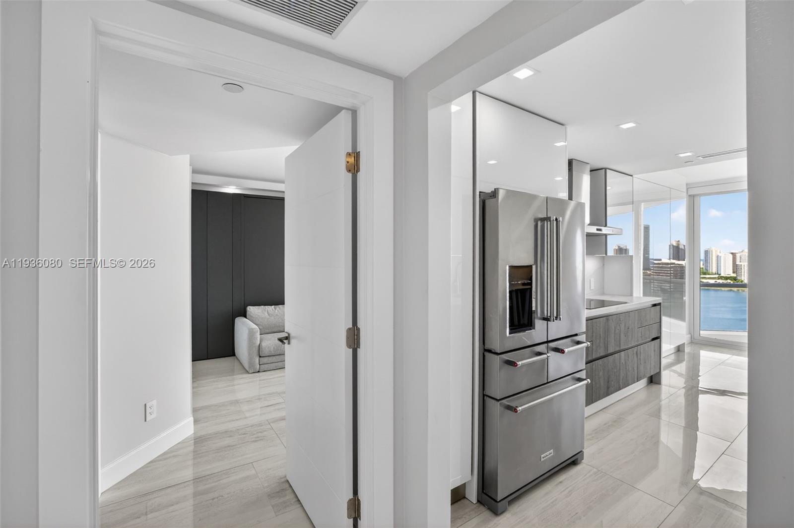 2306 3 / 4 2390 sq. ft. $ 2025-12-29 0 Photo