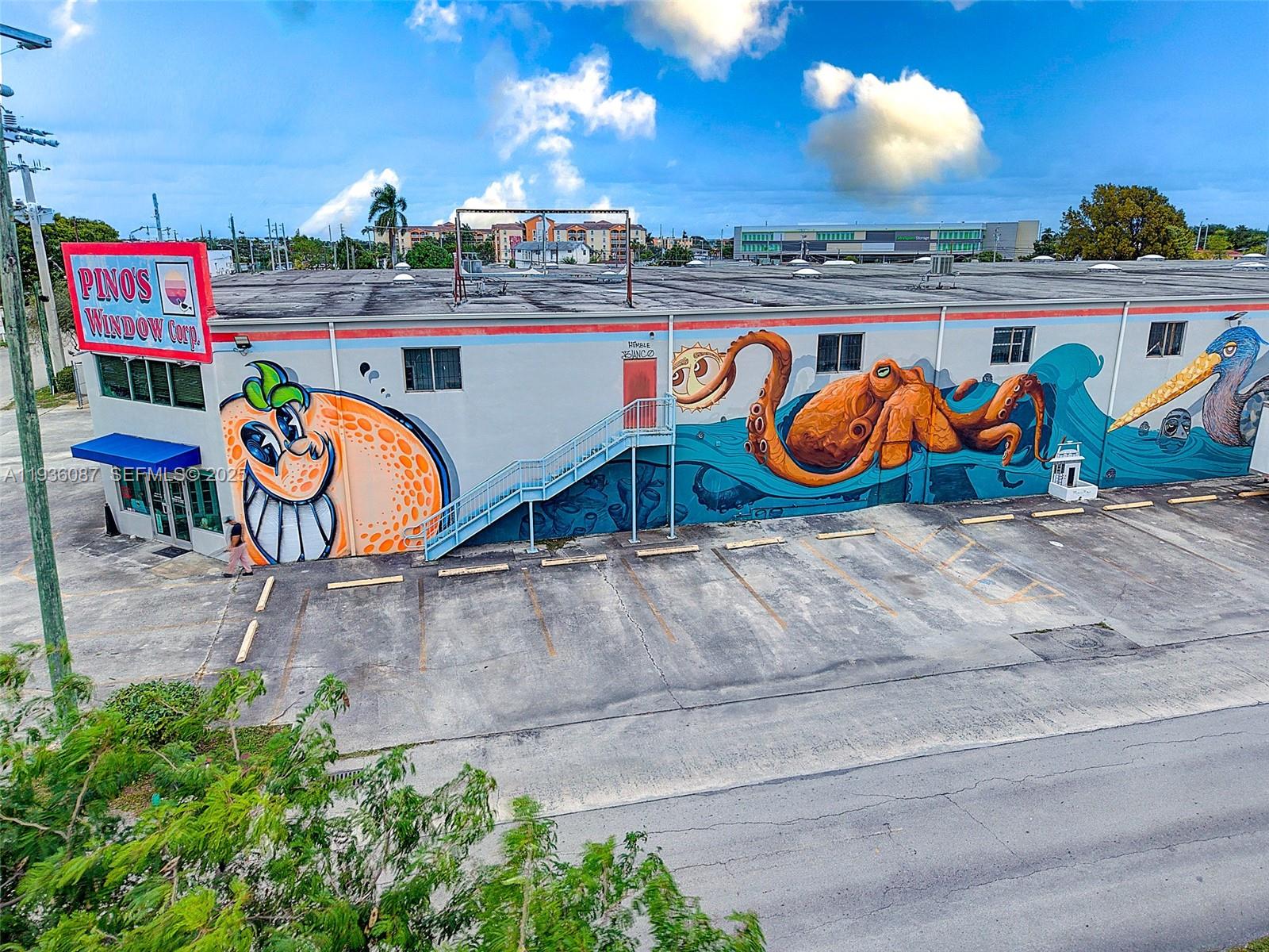   /   кв.футов $ 2025-12-29 0 Фото