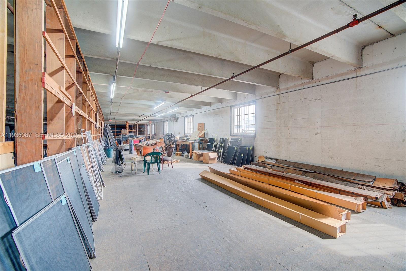   /   кв.футов $ 2025-12-29 0 Фото