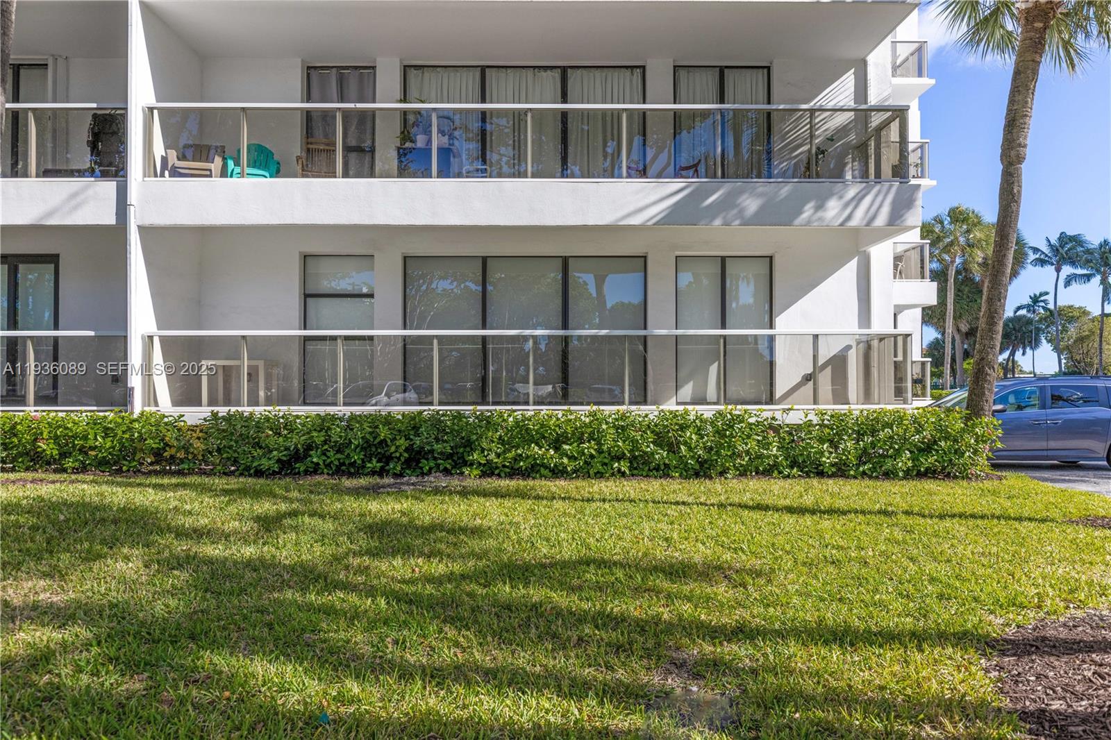 Photo of 3731 Country Club Dr  #124, Aventura, Florida, 33180 - 