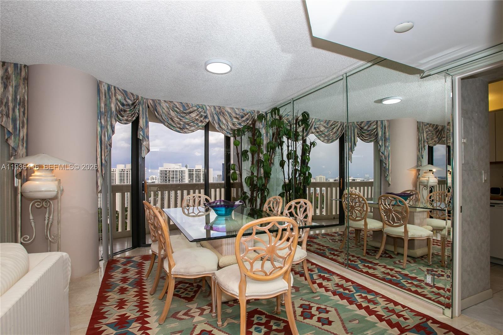 2906 3 / 3 1520 sq. ft. $ 2025-12-29 0 Photo