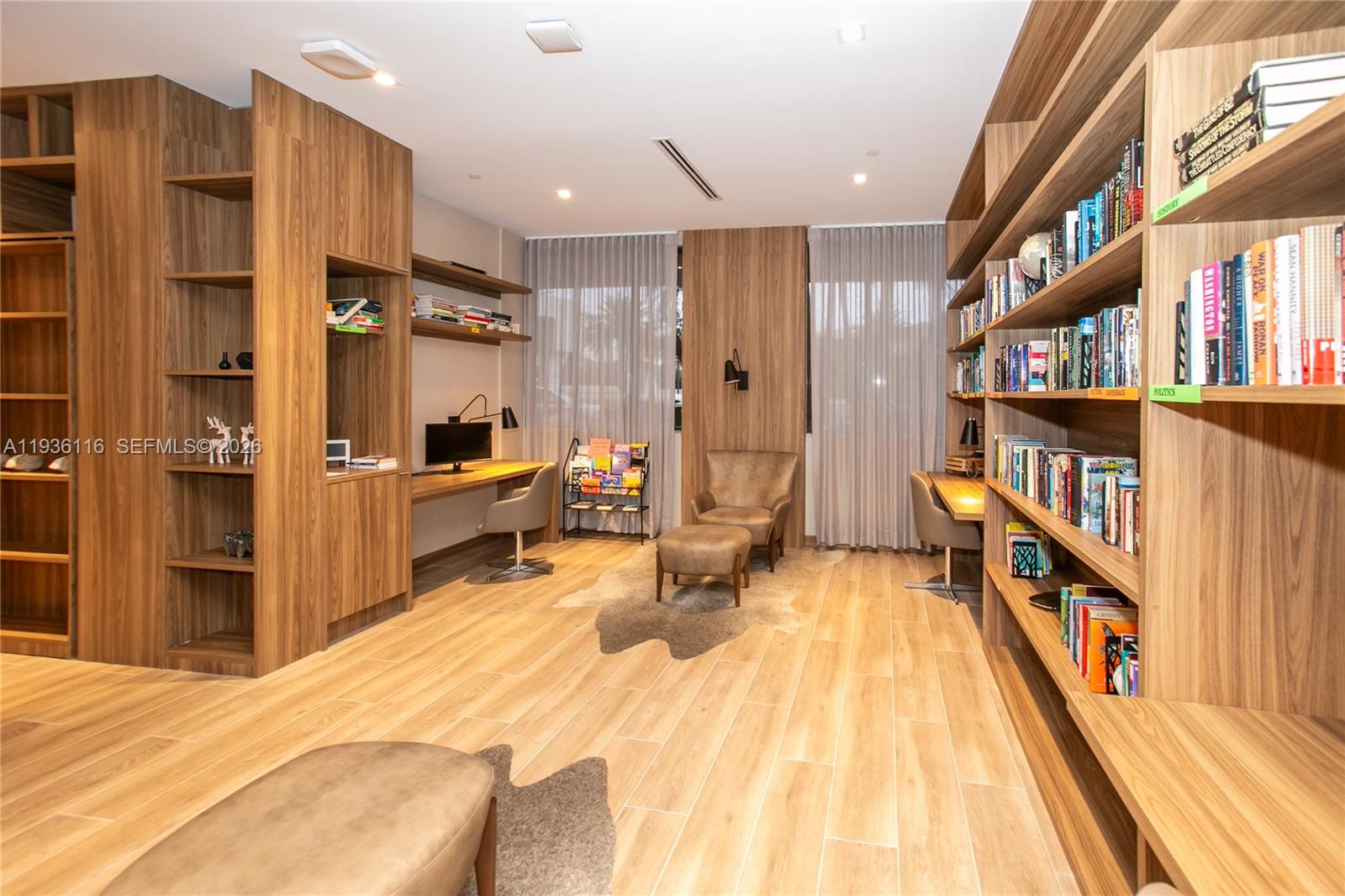 2906 3 / 3 1520 sq. ft. $ 2025-12-29 0 Photo