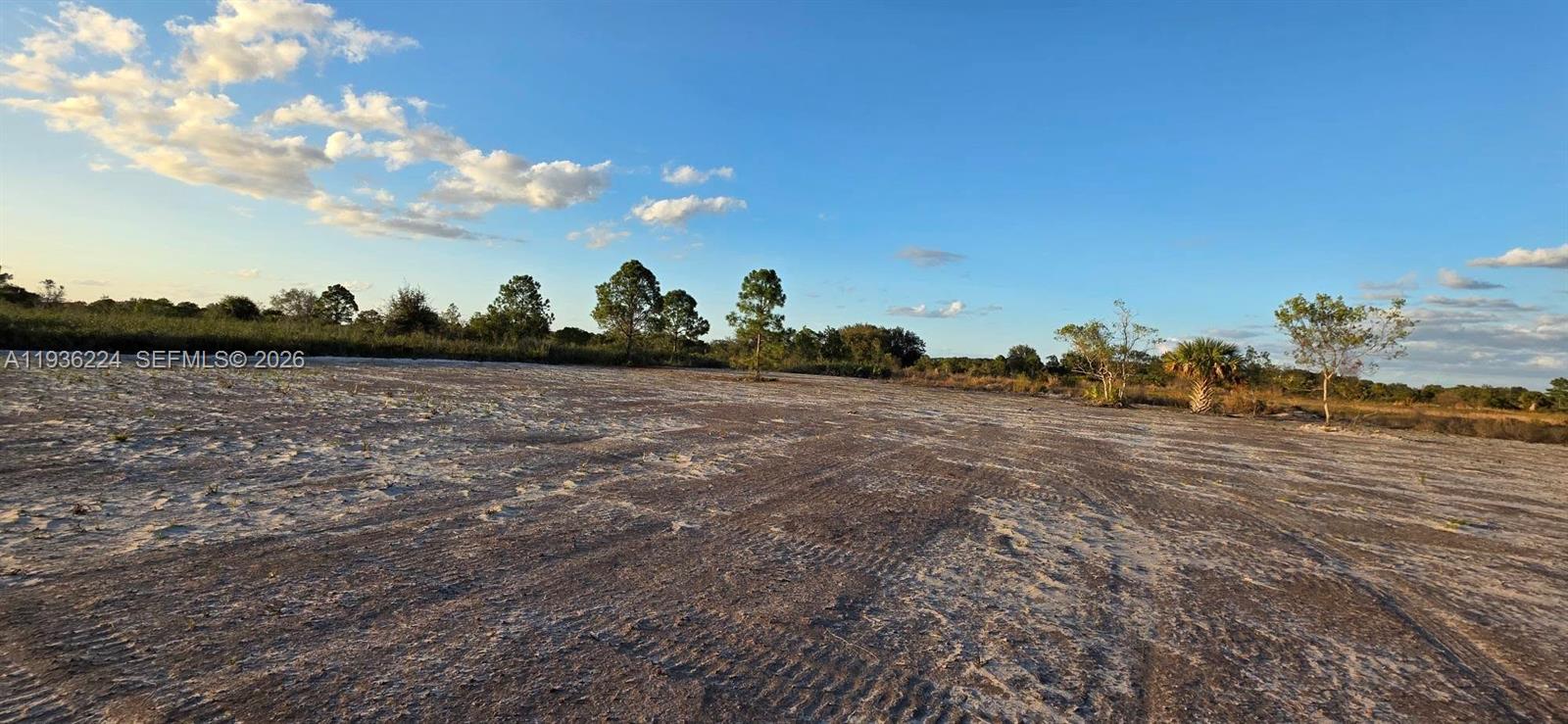   /   sq. ft. $ 2026-01-15 0 Photo