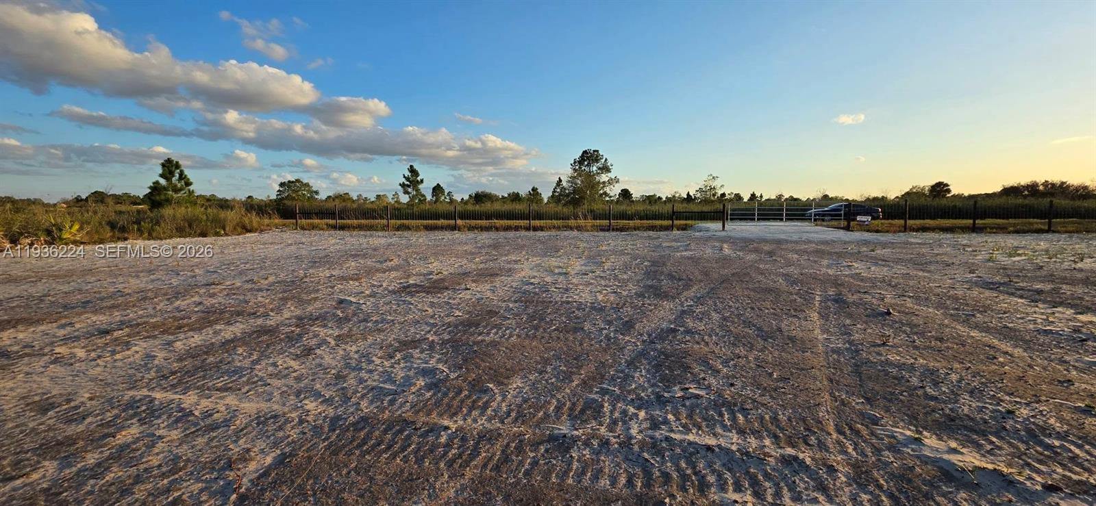   /   sq. ft. $ 2026-01-15 0 Photo