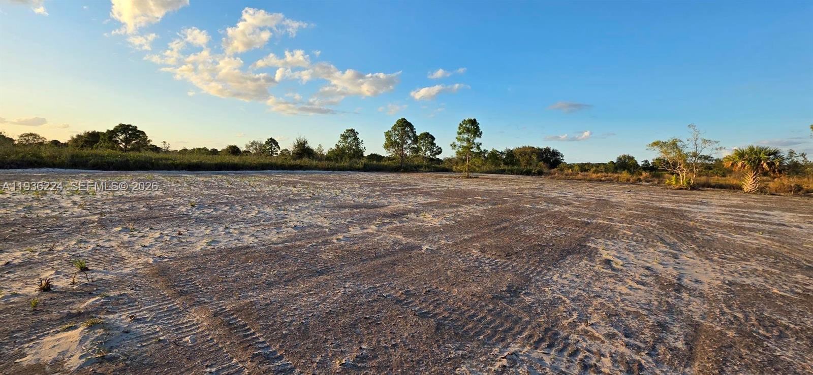   /   sq. ft. $ 2026-01-15 0 Photo