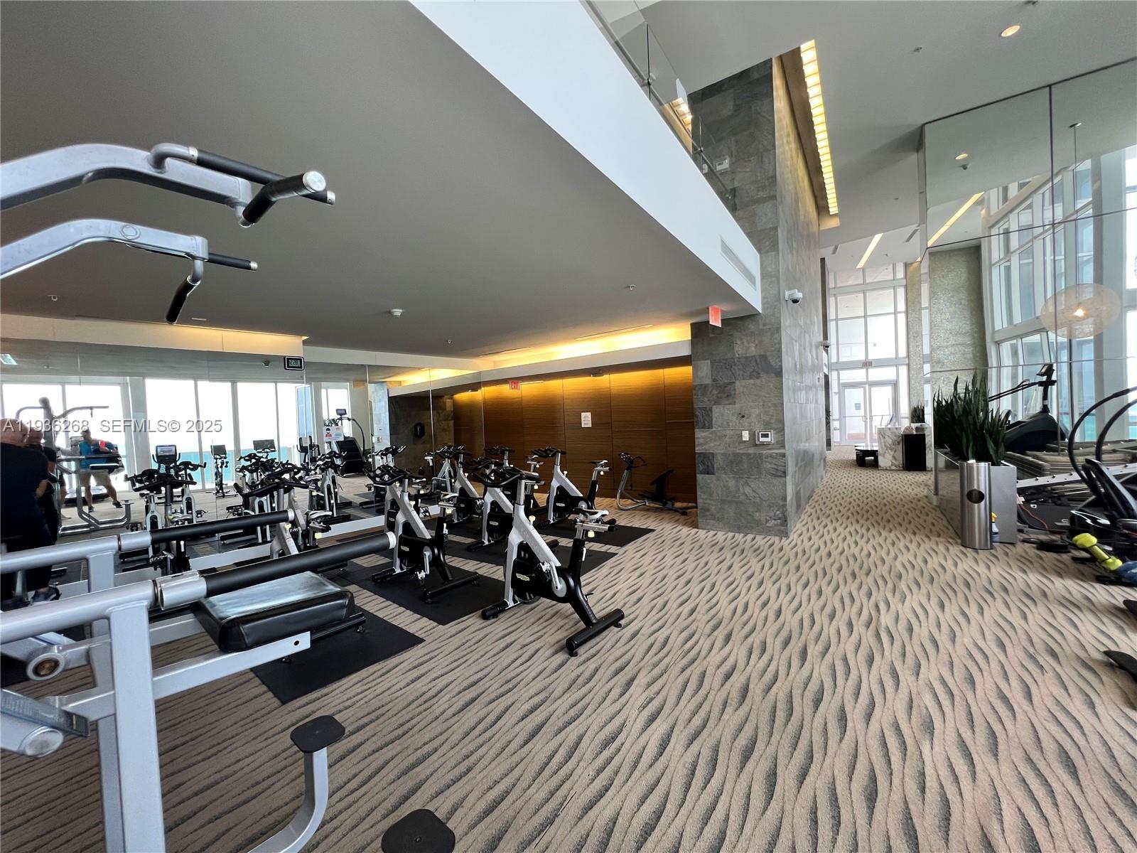 See details 1801A 2 / 2 1289 sq. ft. $ 2025-12-29 0 Photo