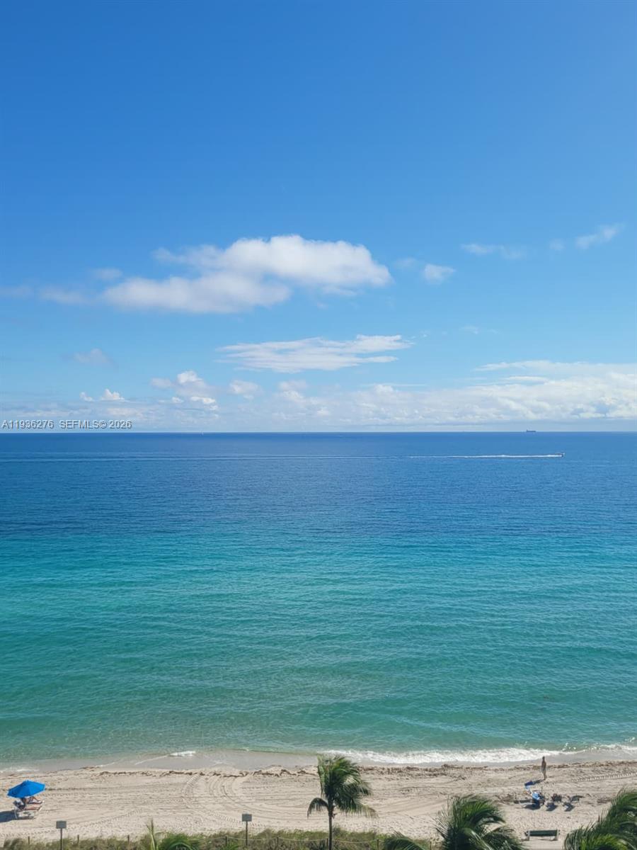 Photo of 6001 Ocean Dr  #905, Hollywood, Florida, 33019 - 