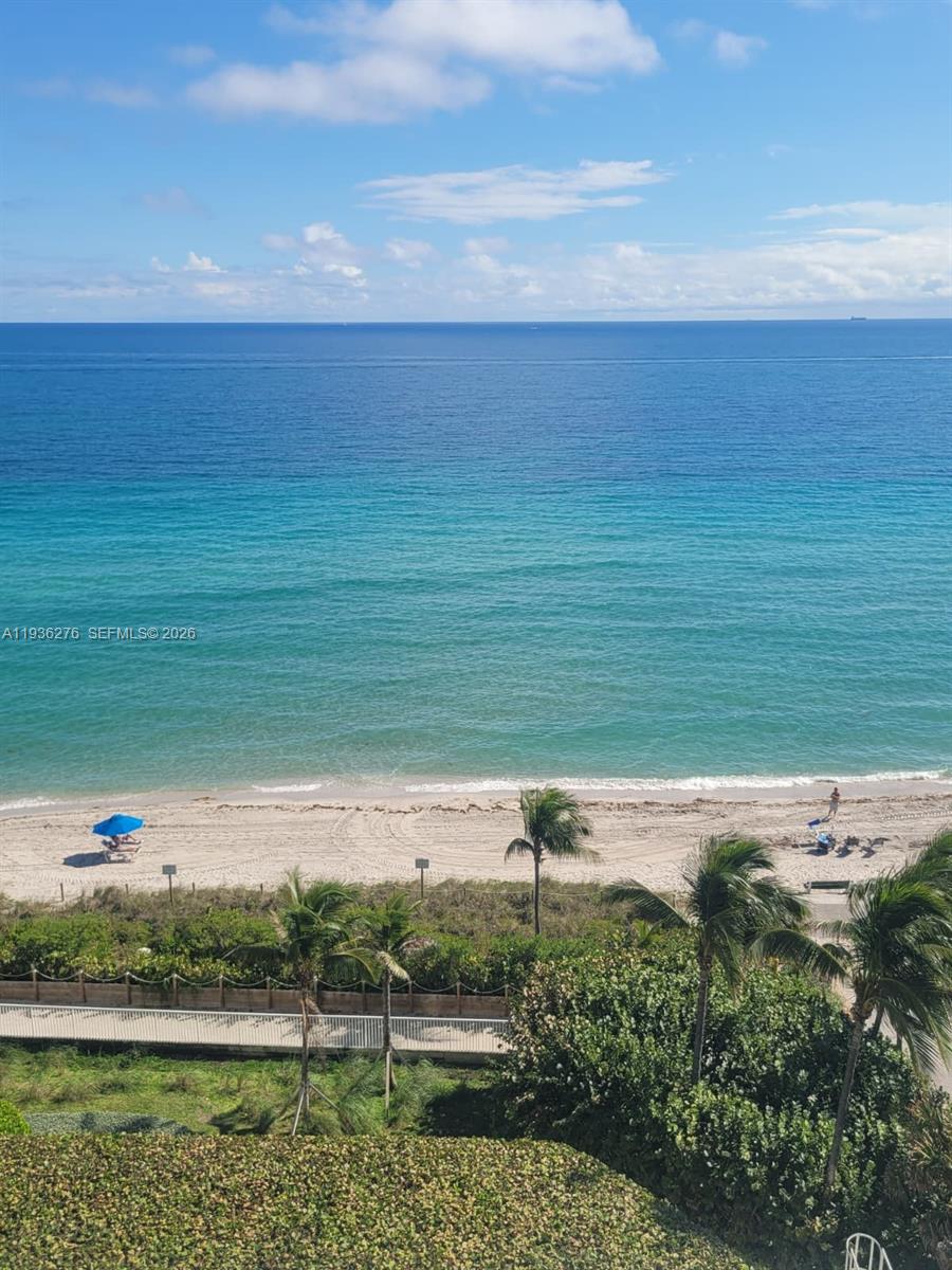Photo of 6001 Ocean Dr  #905, Hollywood, Florida, 33019 - 