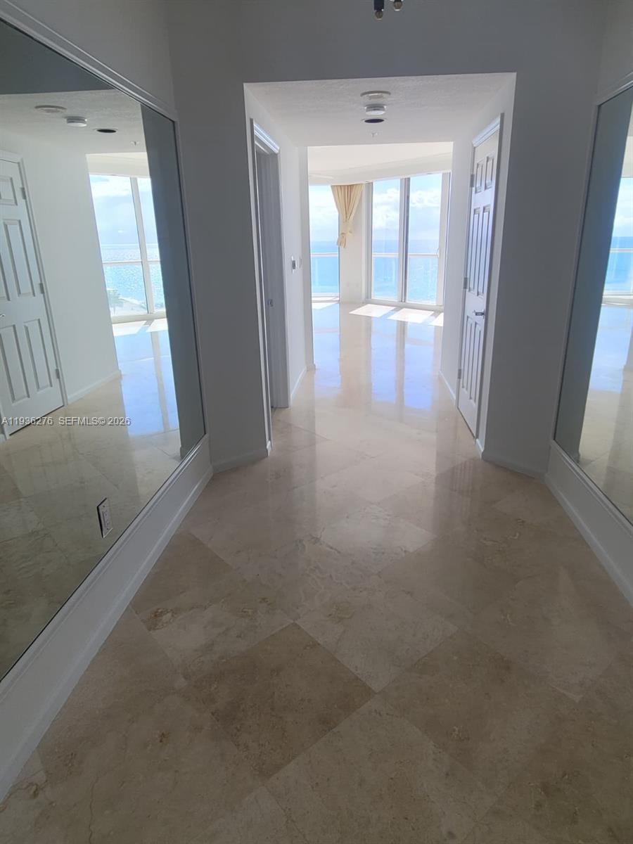 Photo of 6001 Ocean Dr  #905, Hollywood, Florida, 33019 - 