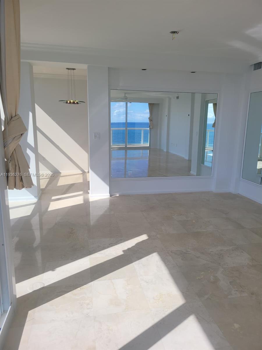 Photo of 6001 Ocean Dr  #905, Hollywood, Florida, 33019 - 