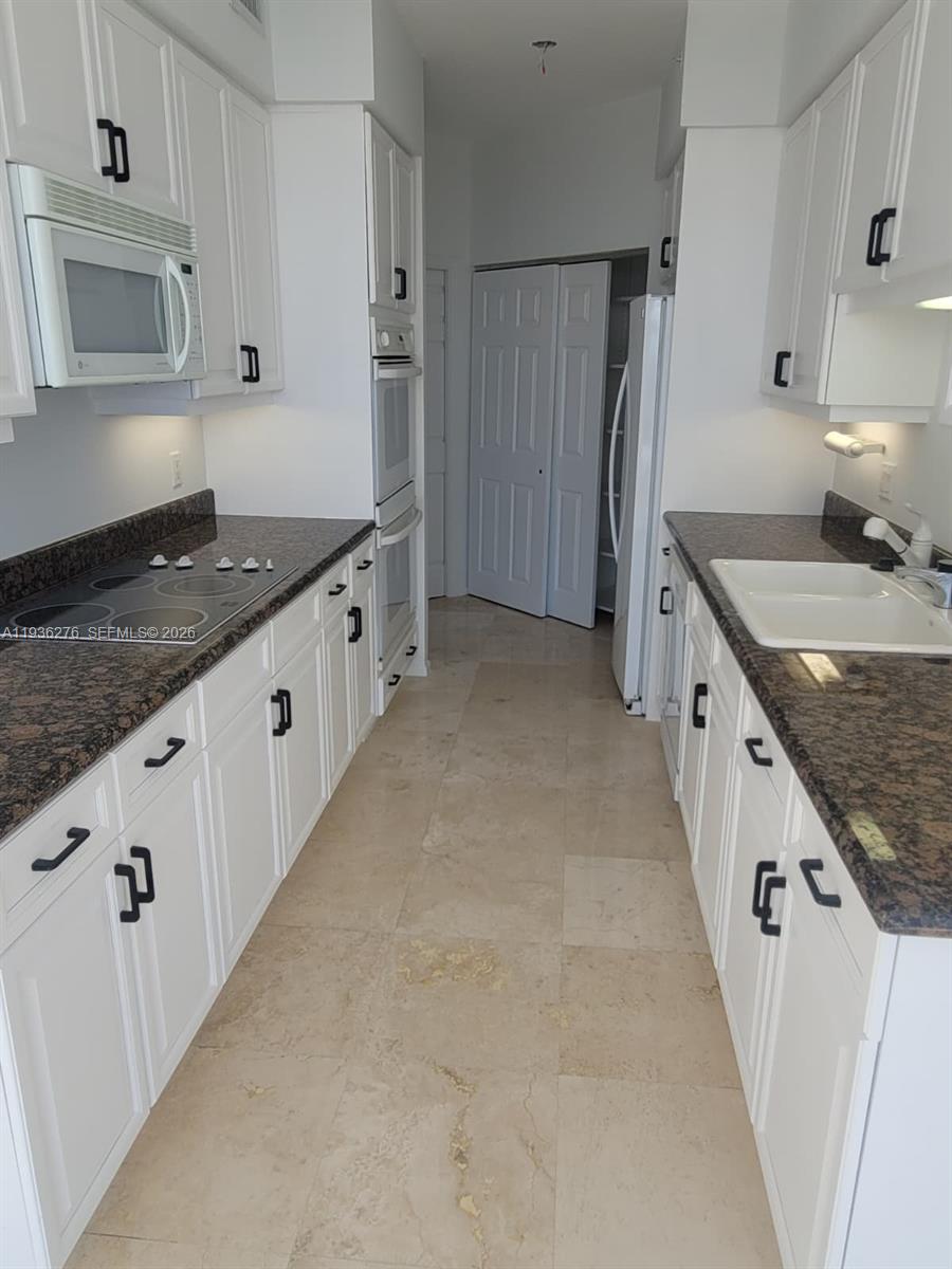 Photo of 6001 Ocean Dr  #905, Hollywood, Florida, 33019 - 