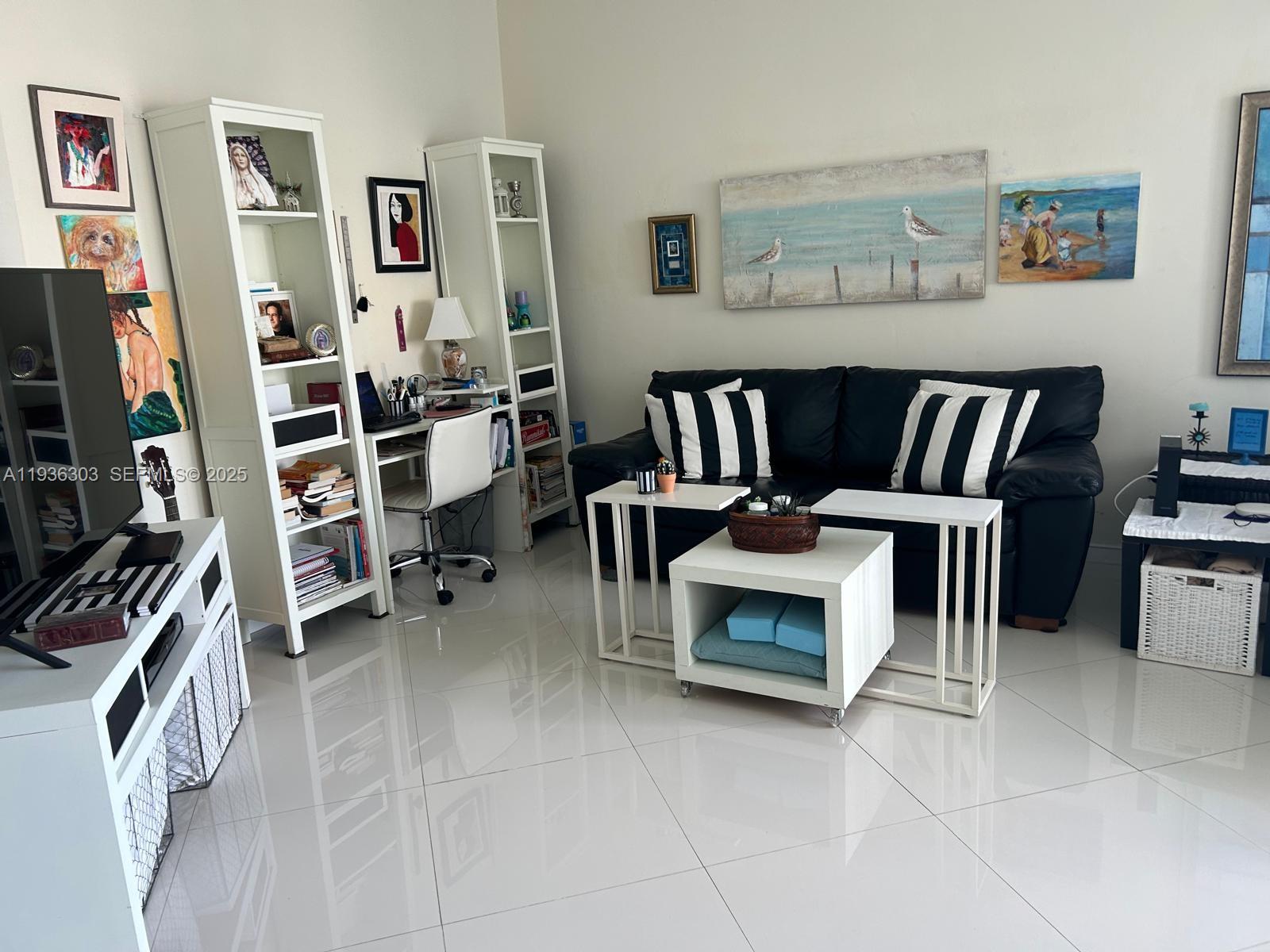 Photo of 3801 Ocean Dr  #PH16L, Hollywood, Florida, 33019 - 