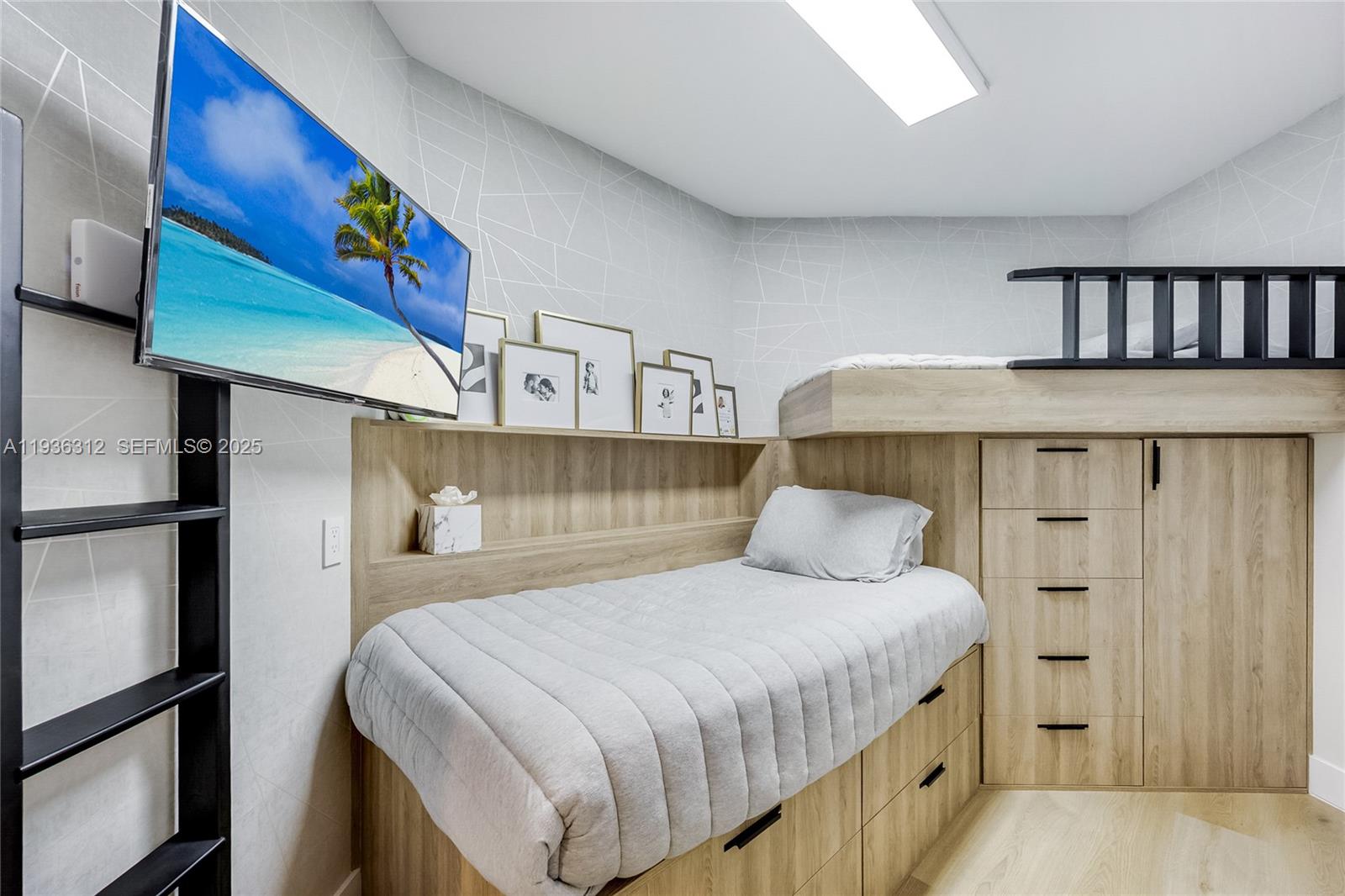 2507 2 / 3 2000 sq. ft. $ 2025-12-29 0 foto