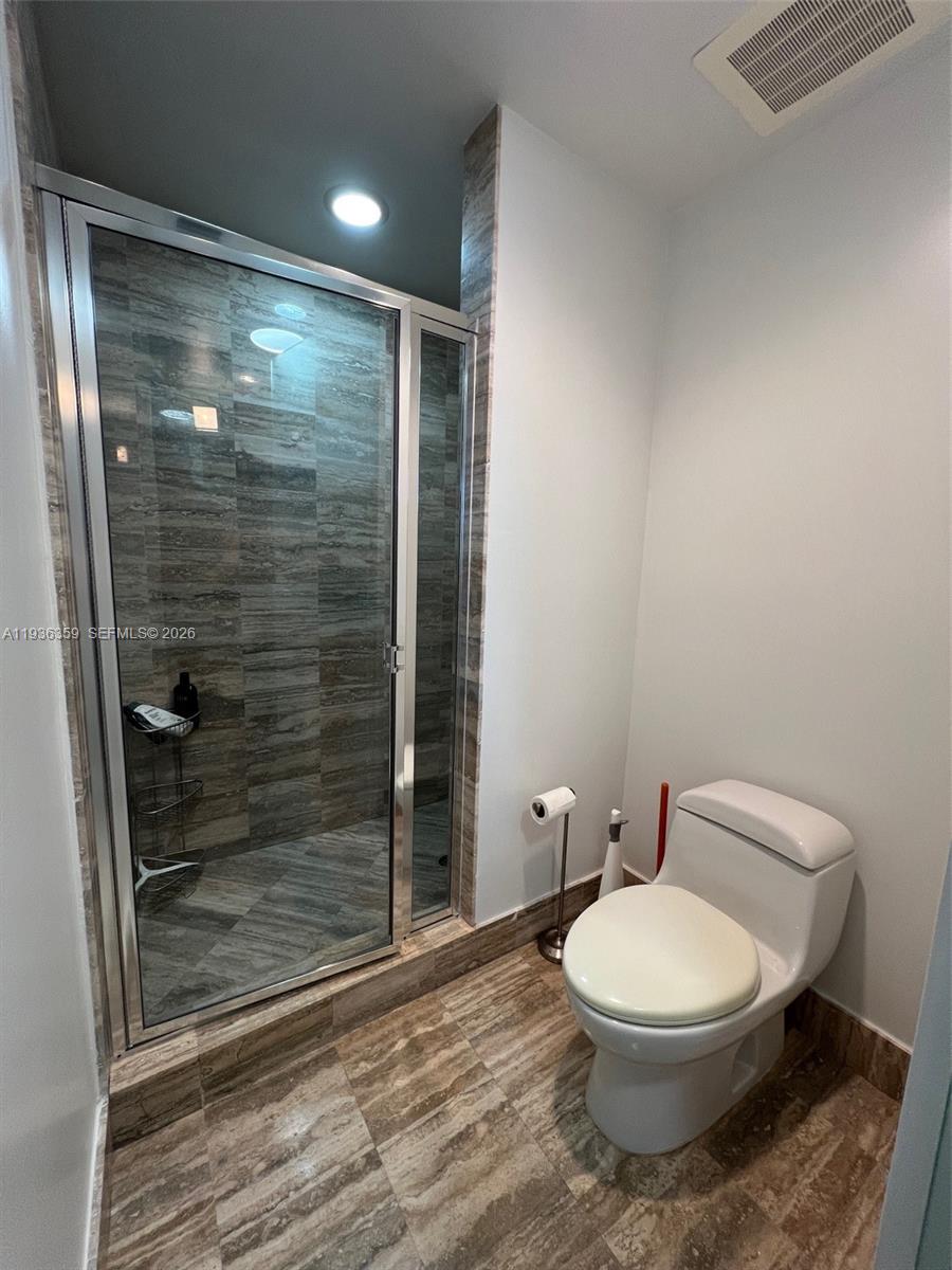 2201 3 / 4 2928 sq. ft. $ 2026-02-10 0 Photo