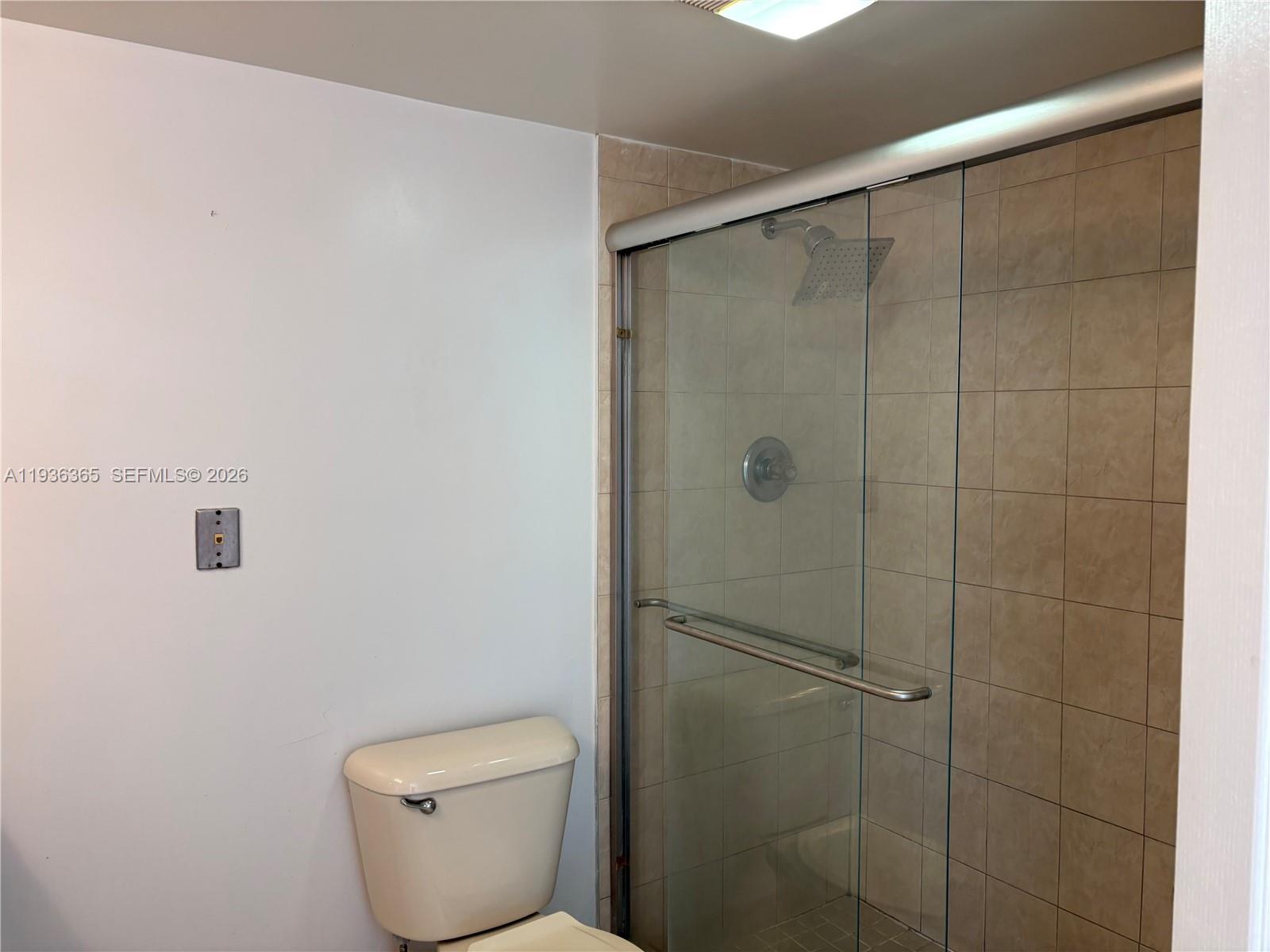 See details 628-4 2 / 2 1317 sq. ft. $ 2025-12-29 0 Photo