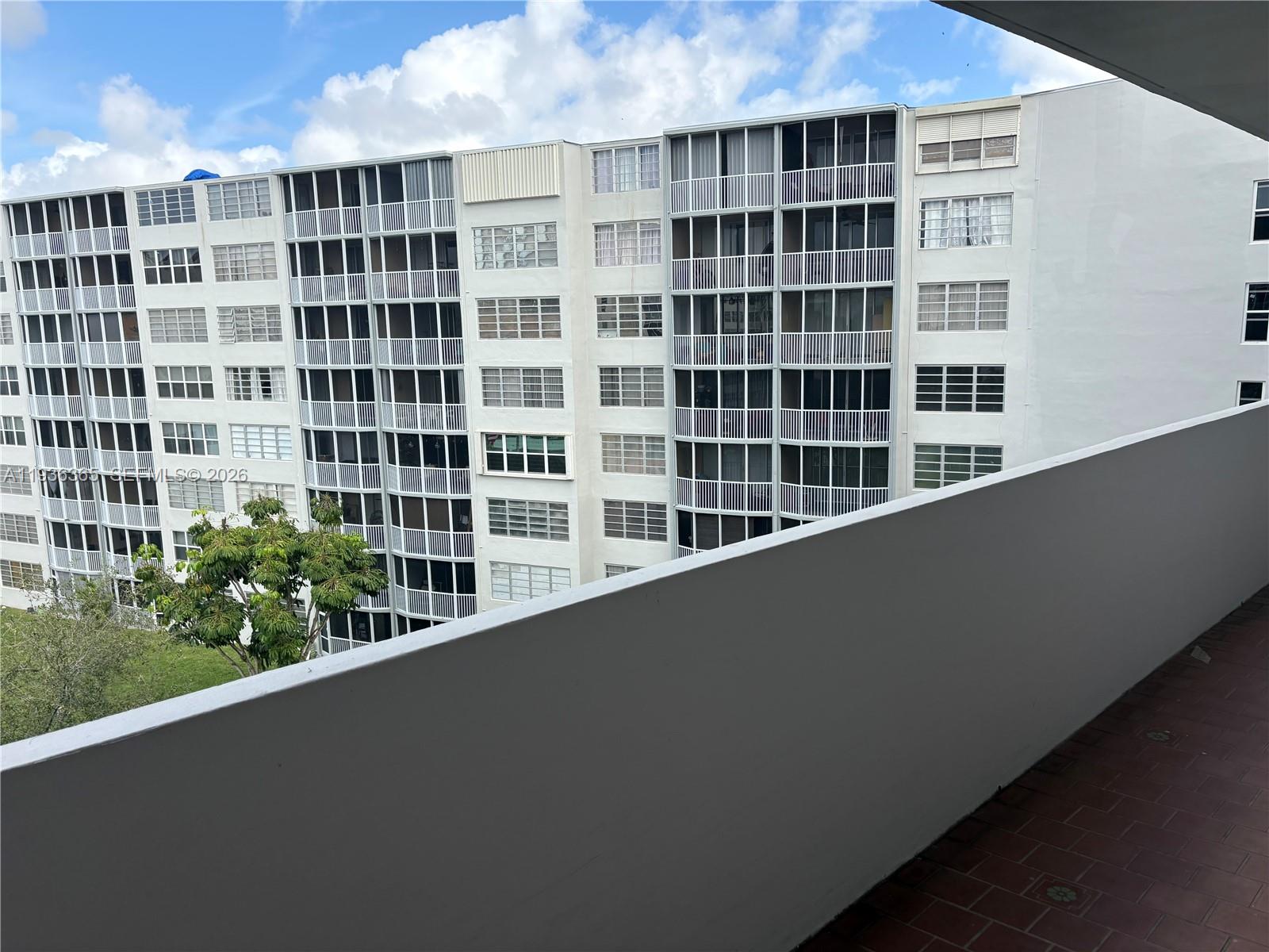 See details 628-4 2 / 2 1317 sq. ft. $ 2025-12-29 0 Photo