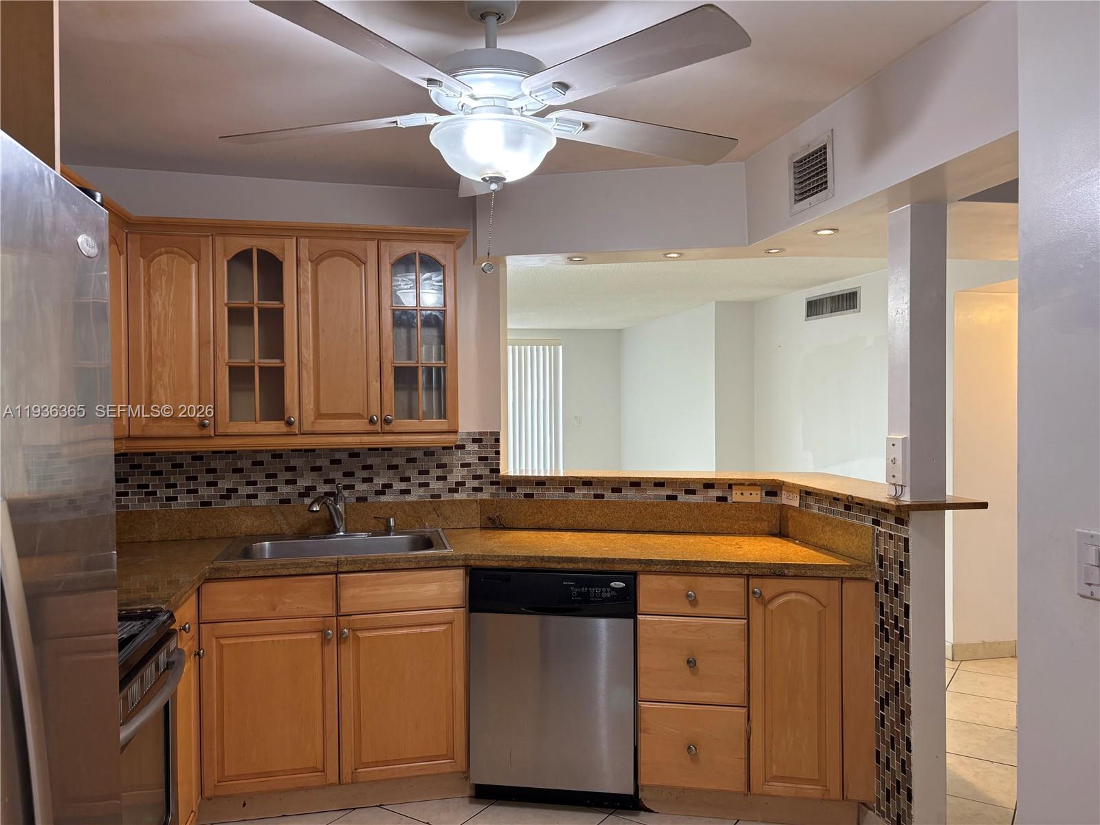 See details 628-4 2 / 2 1317 sq. ft. $ 2025-12-29 0 Photo