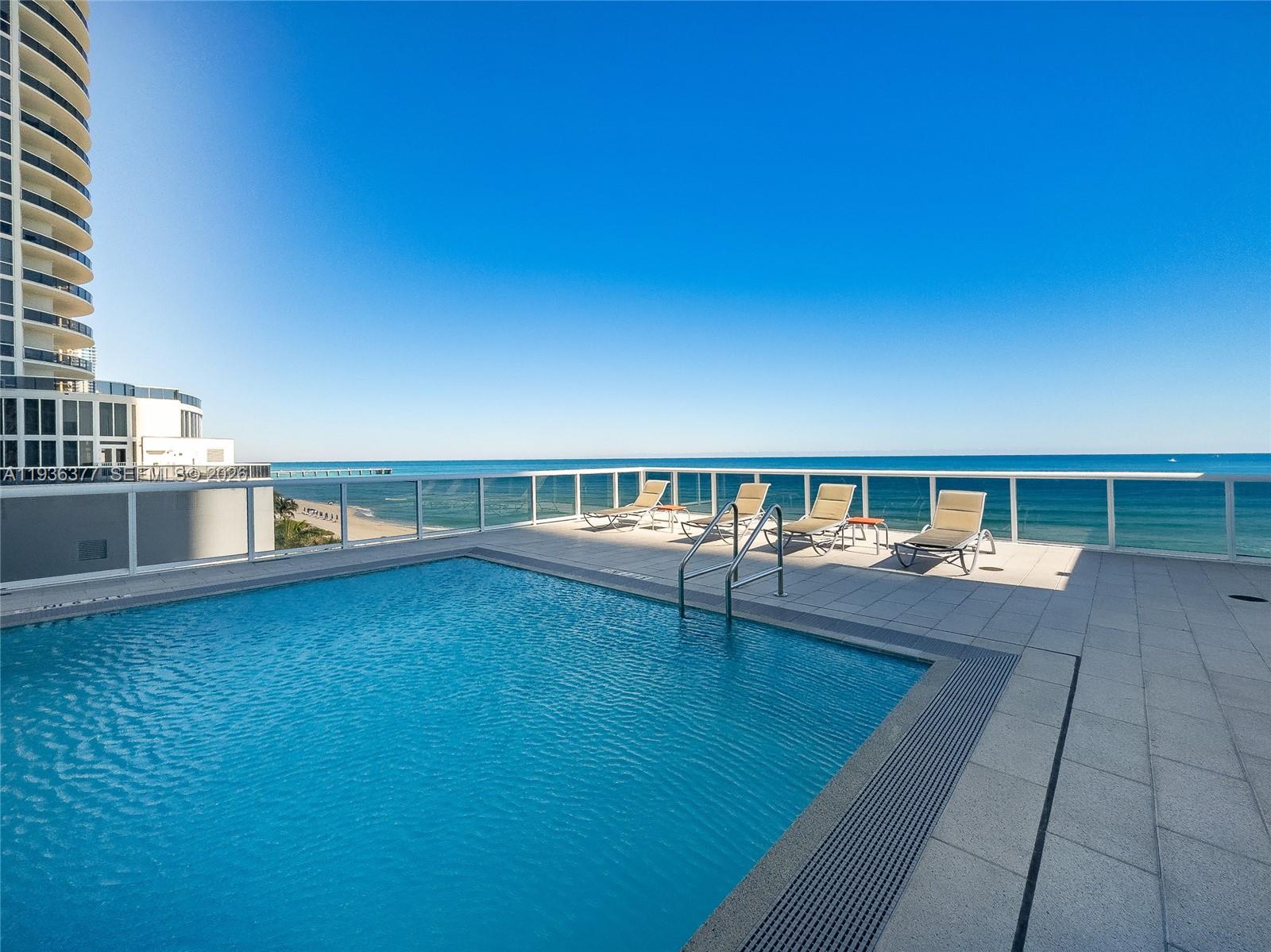 3807 3 / 3 2106 sq. ft. $ 2025-12-30 0 foto