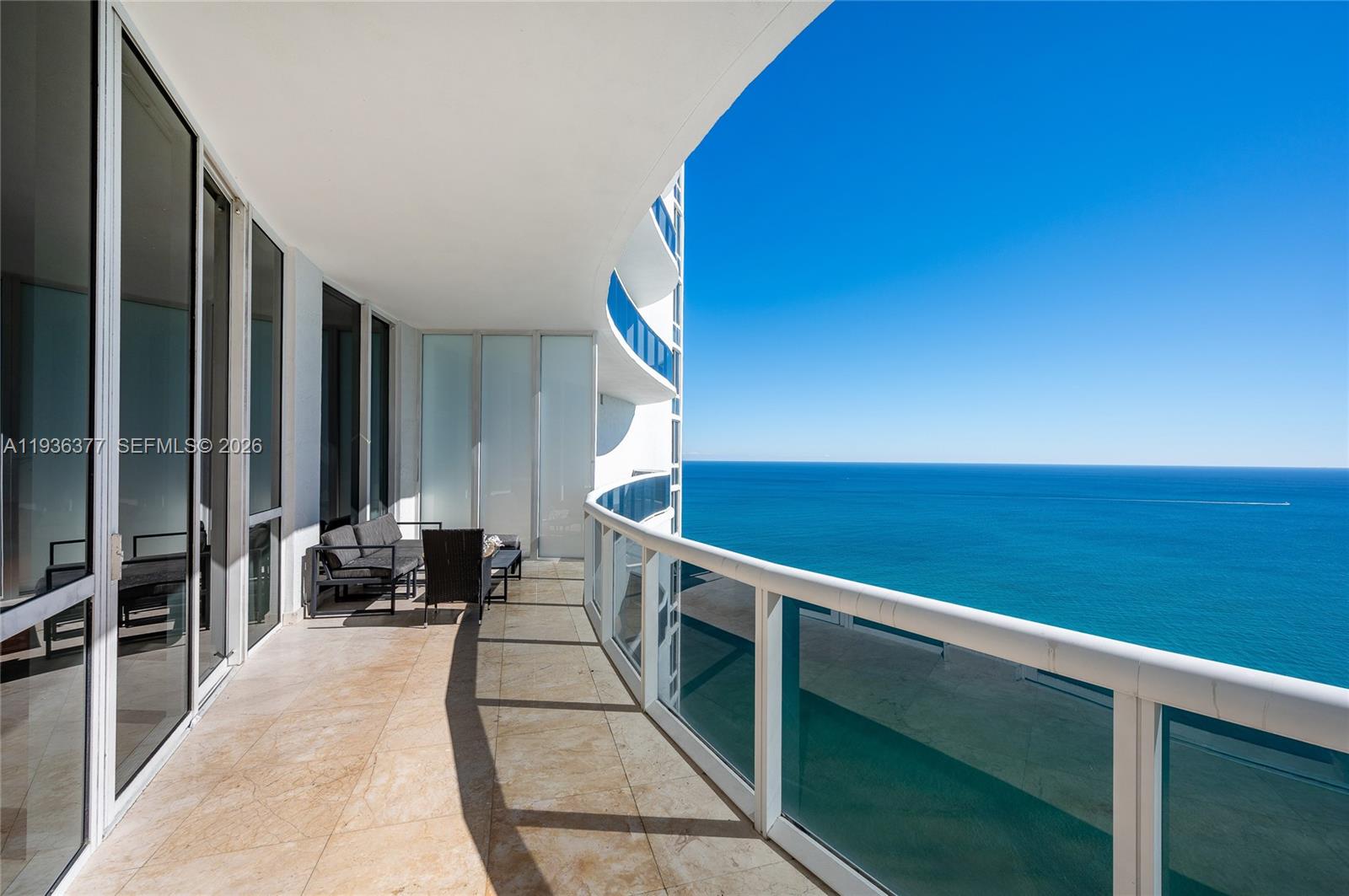 3807 3 / 3 2106 sq. ft. $ 2025-12-30 0 foto