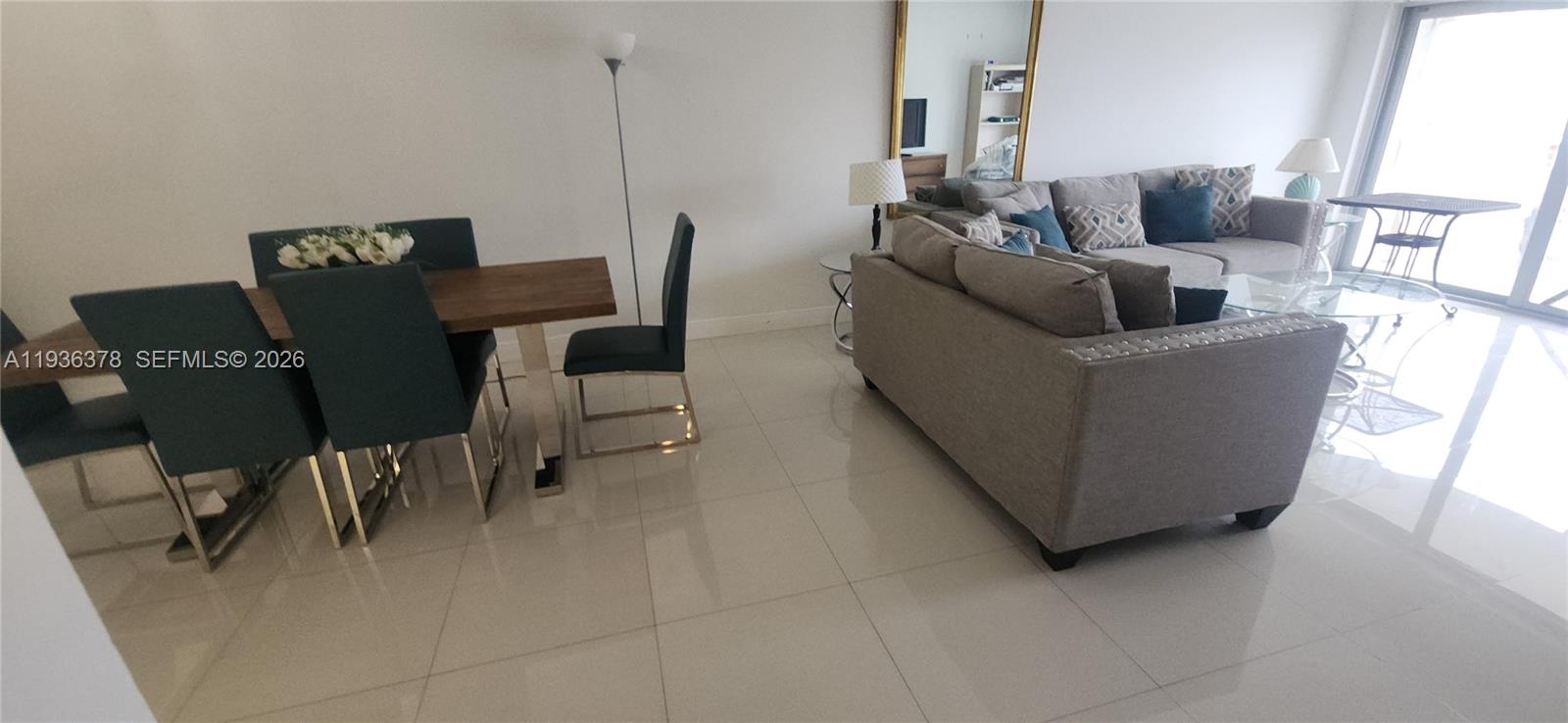 15H 2 / 2 1240 sq. ft. $ 2025-12-30 0 Photo