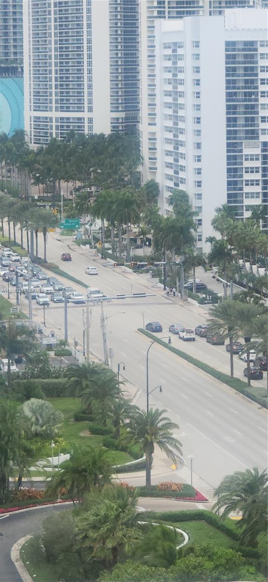 15H 2 / 2 1240 sq. ft. $ 2025-12-30 0 Photo