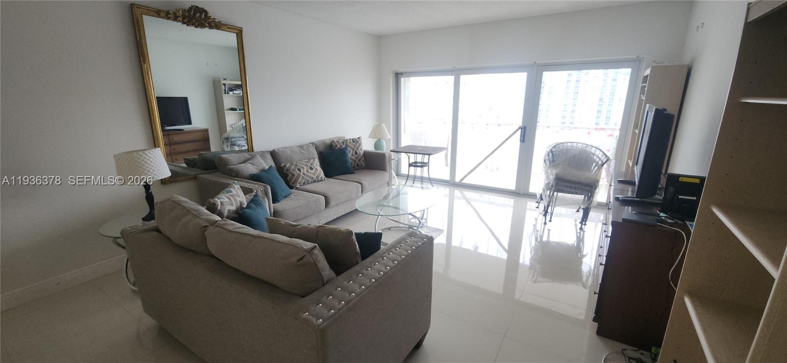 15H 2 / 2 1240 sq. ft. $ 2025-12-30 0 Photo