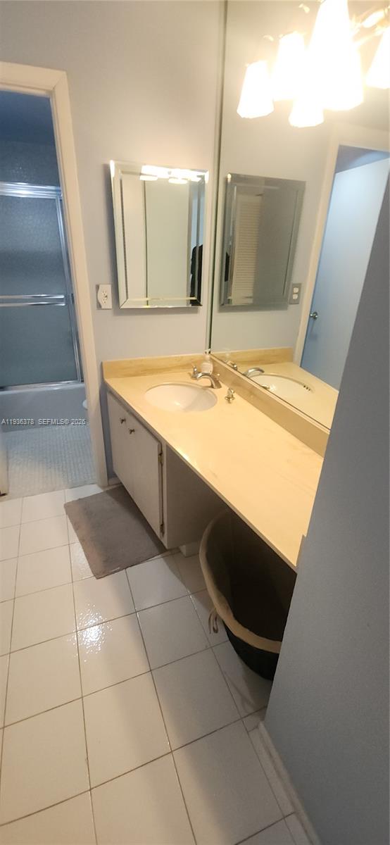 15H 2 / 2 1240 sq. ft. $ 2025-12-30 0 Photo