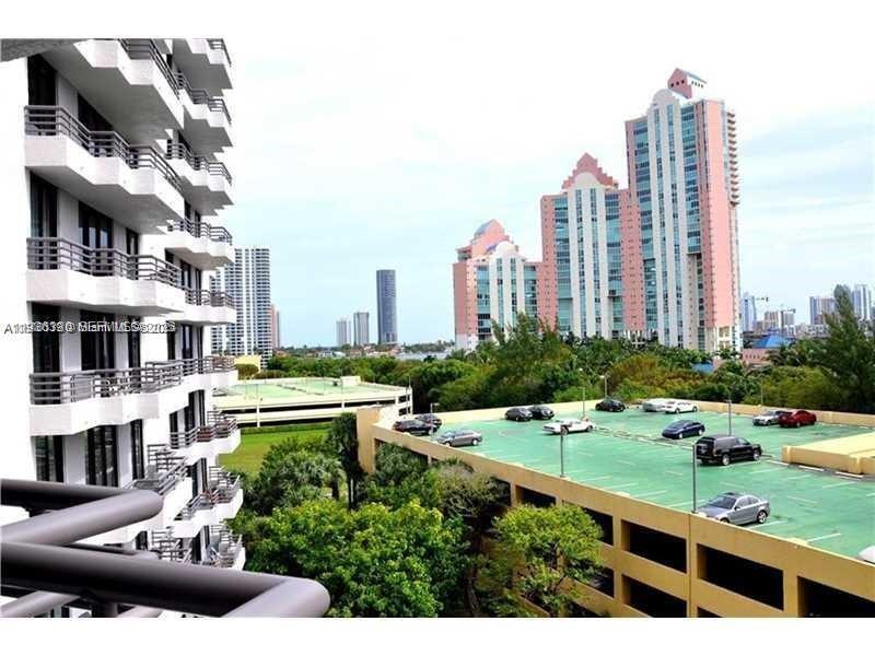 Photo of 3300 191st St  #518, Aventura, Florida, 33180 - 