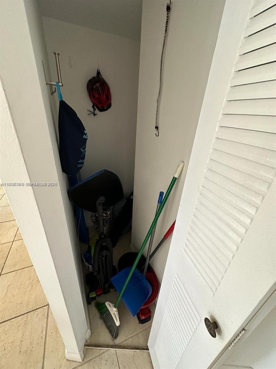 Photo of 3300 191st St  #518, Aventura, Florida, 33180 - 