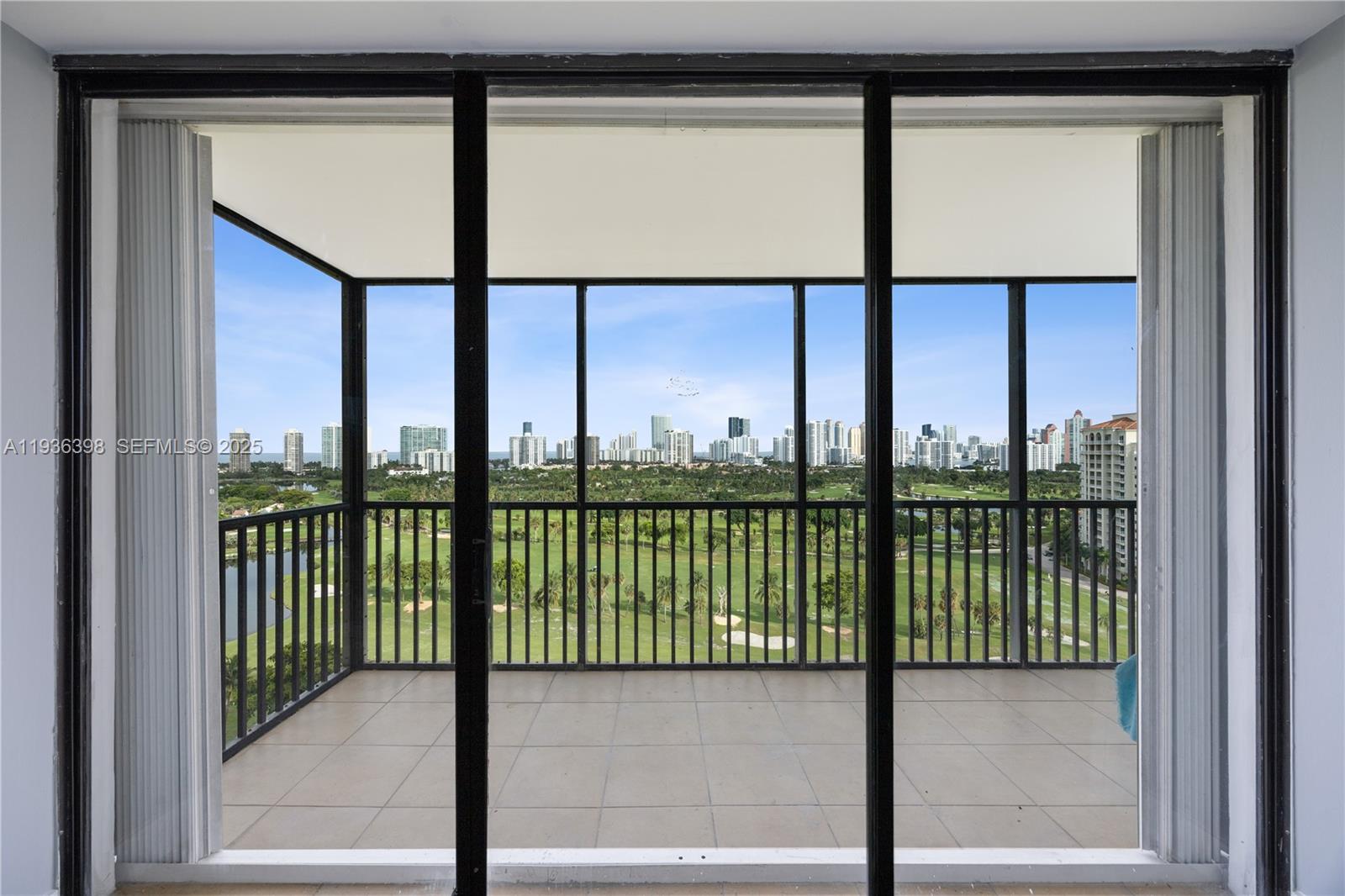 Photo of 20335 Country Club Dr  #1905, Aventura, Florida, 33180 - 